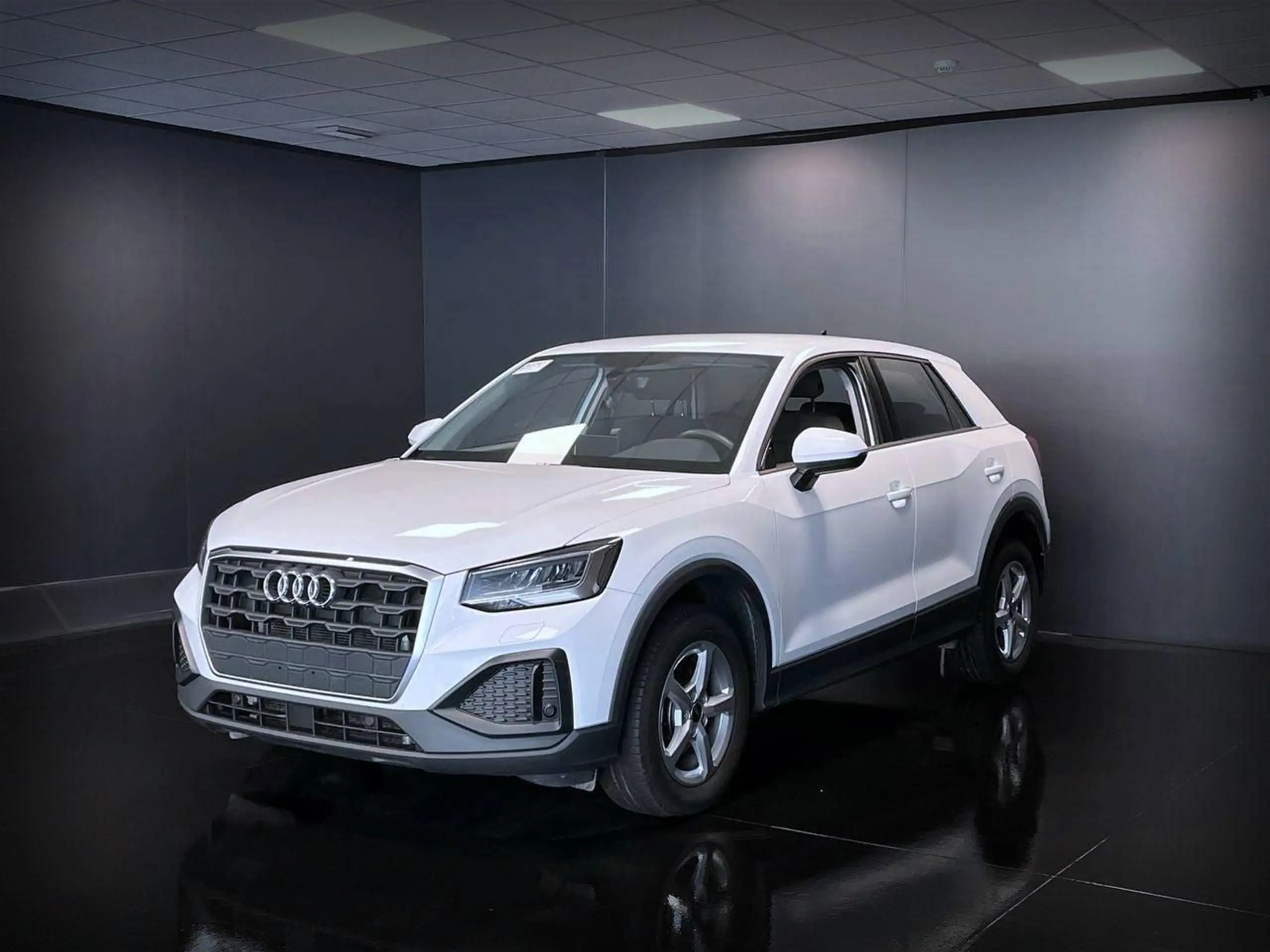 Audi - Q2