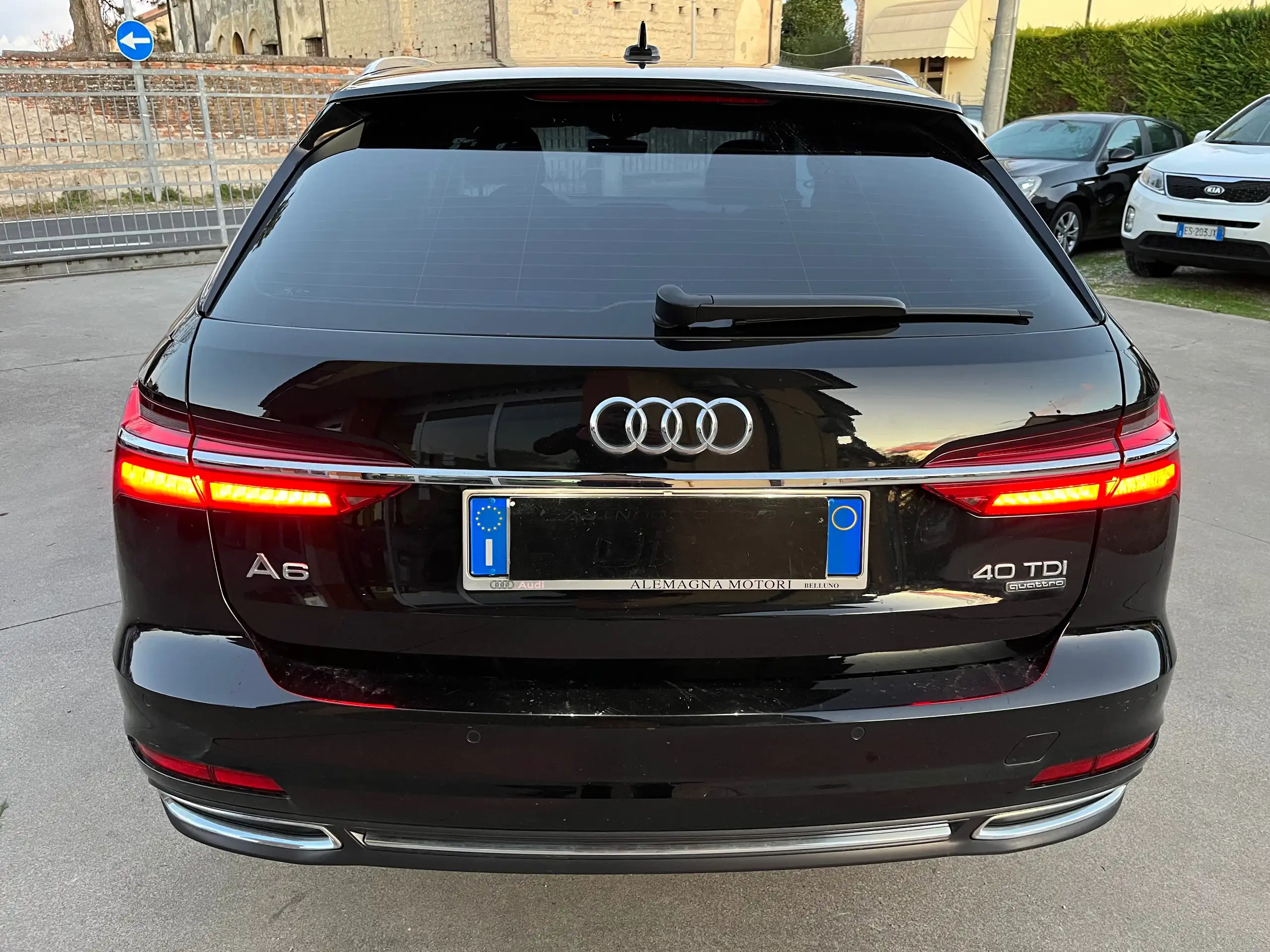 Audi - A6