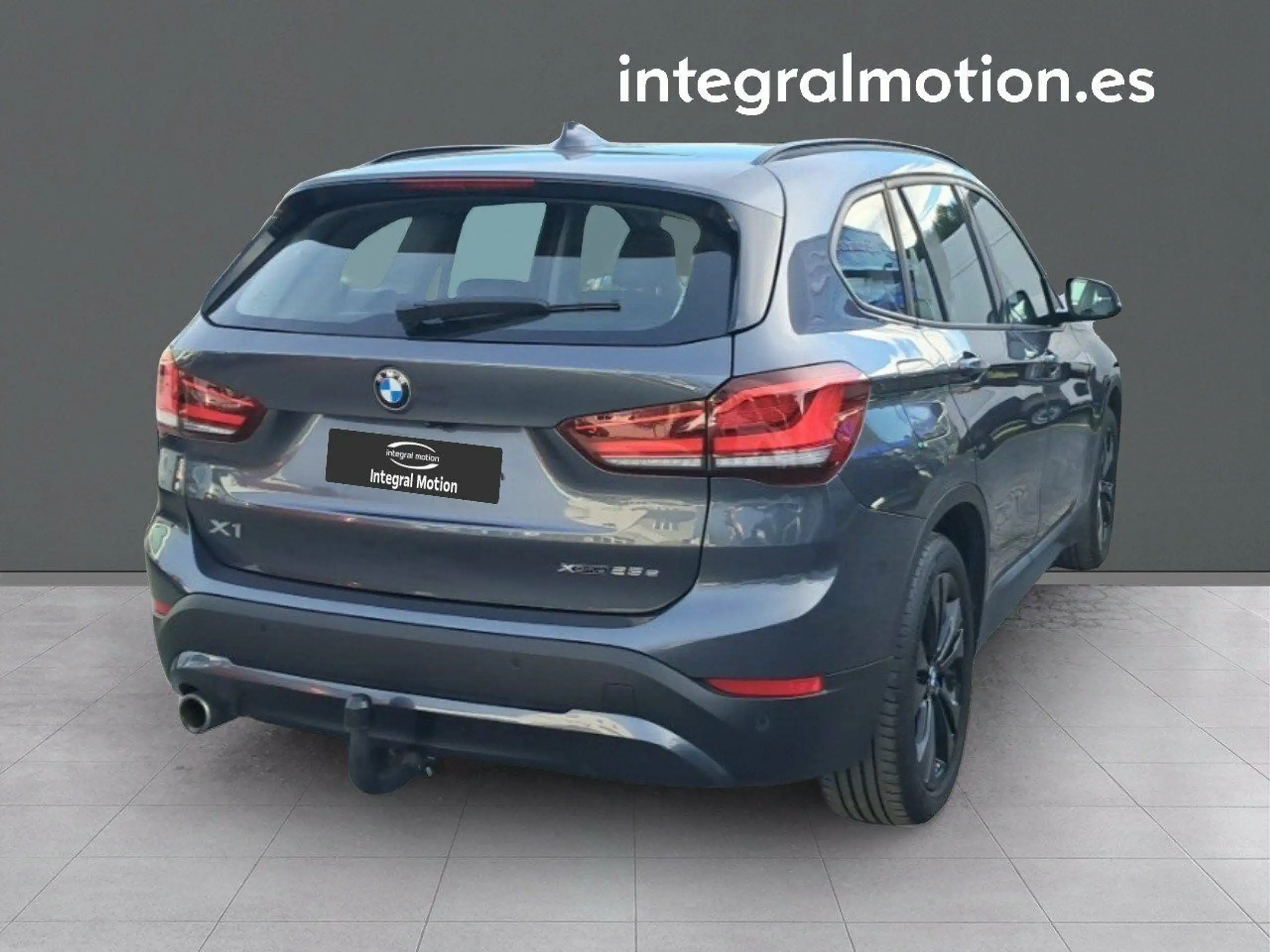 BMW - X1