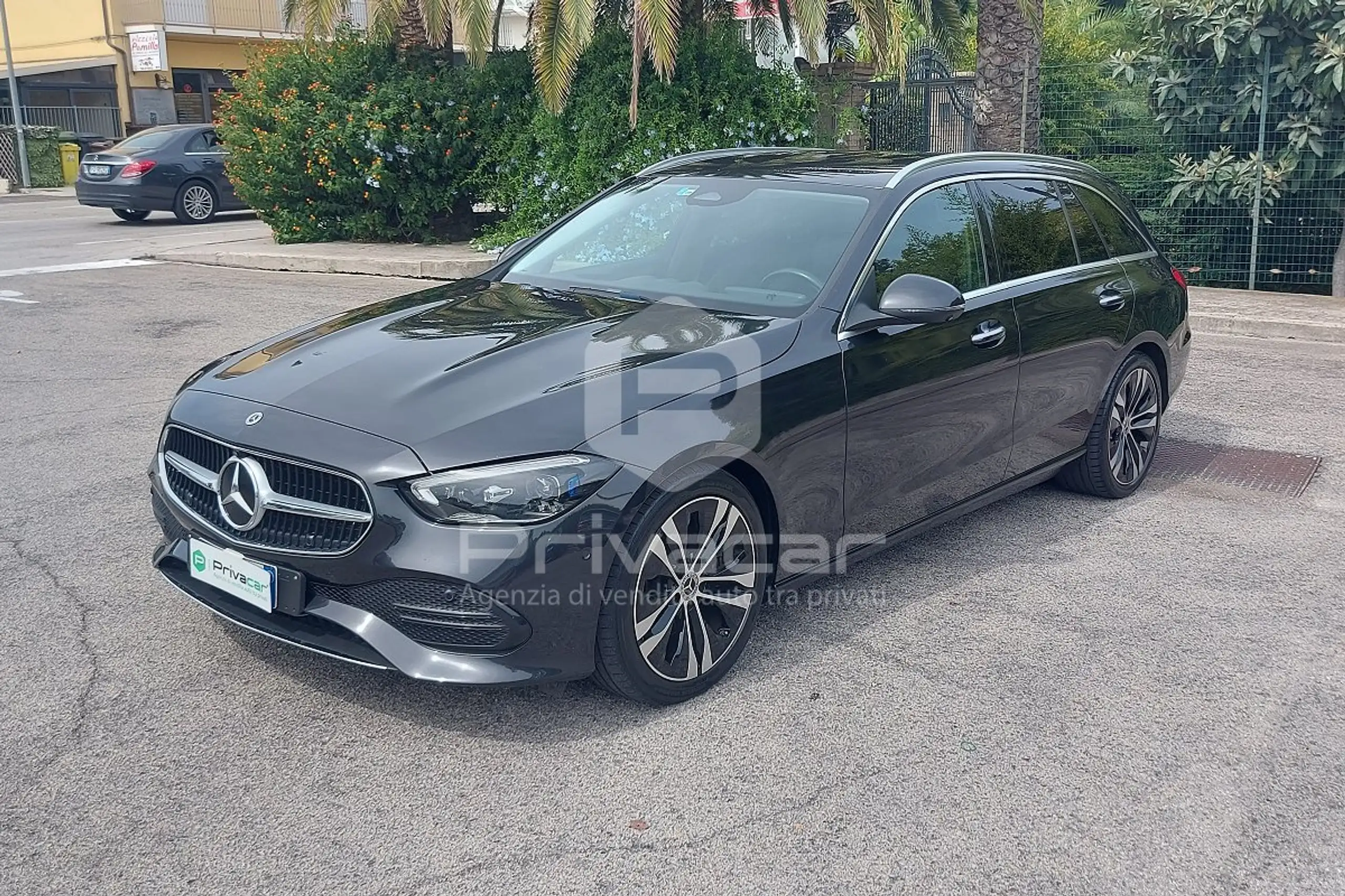 Mercedes-Benz - C 220