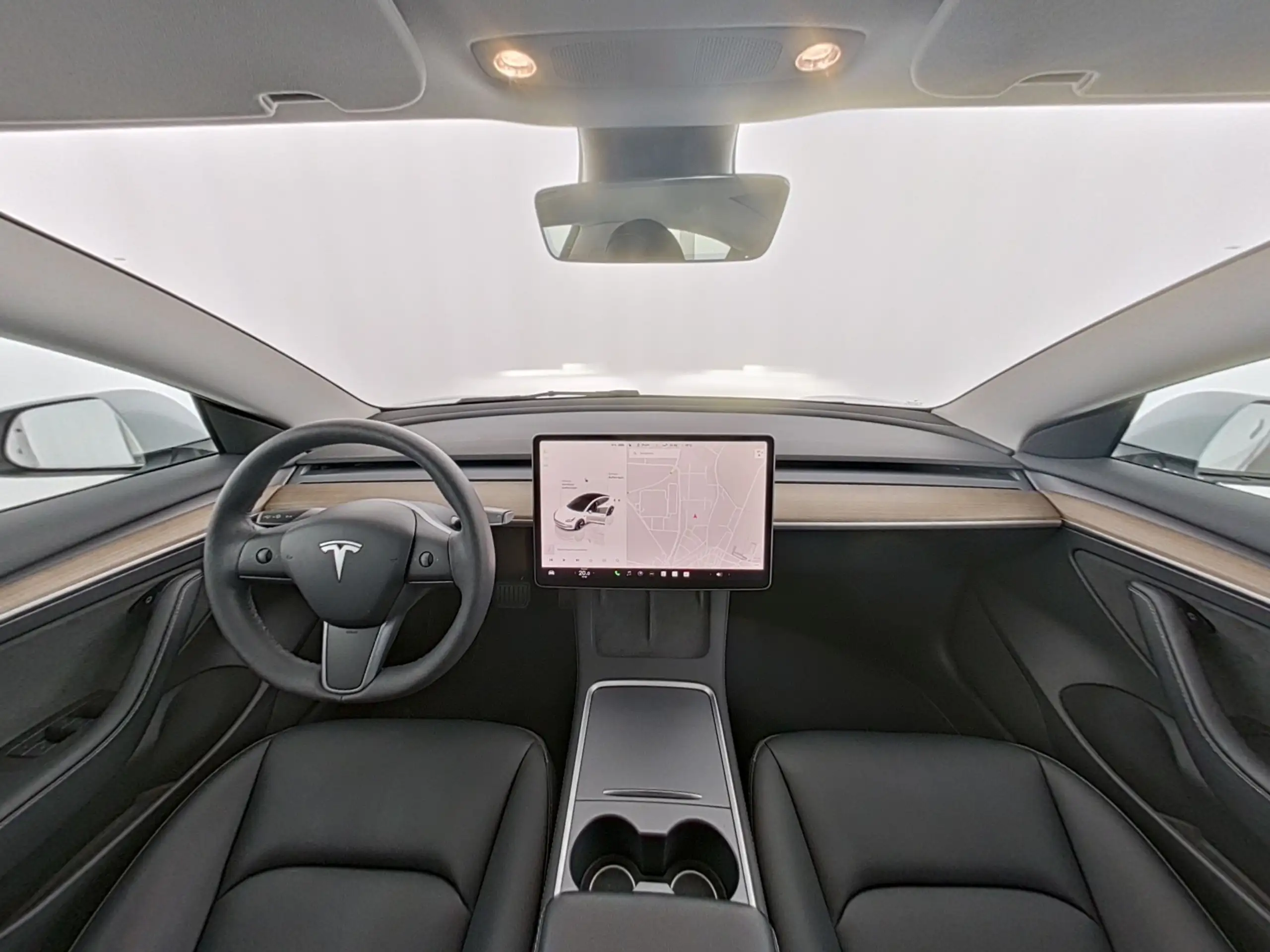 Tesla - Model 3