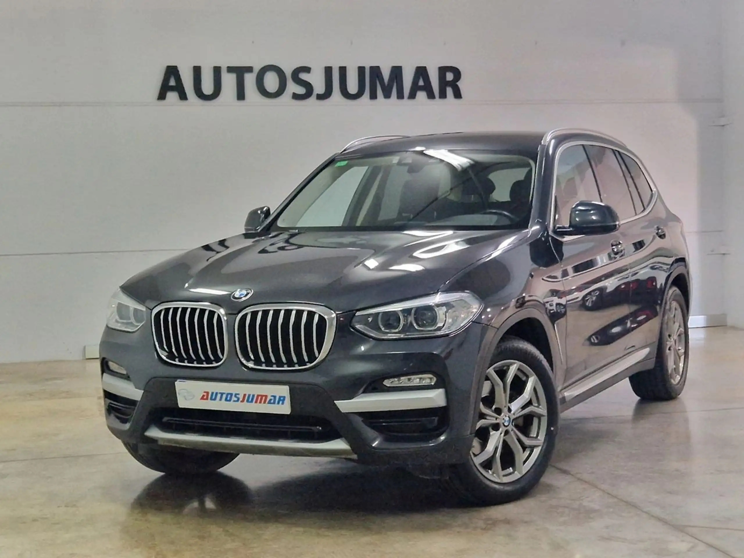 BMW - X3