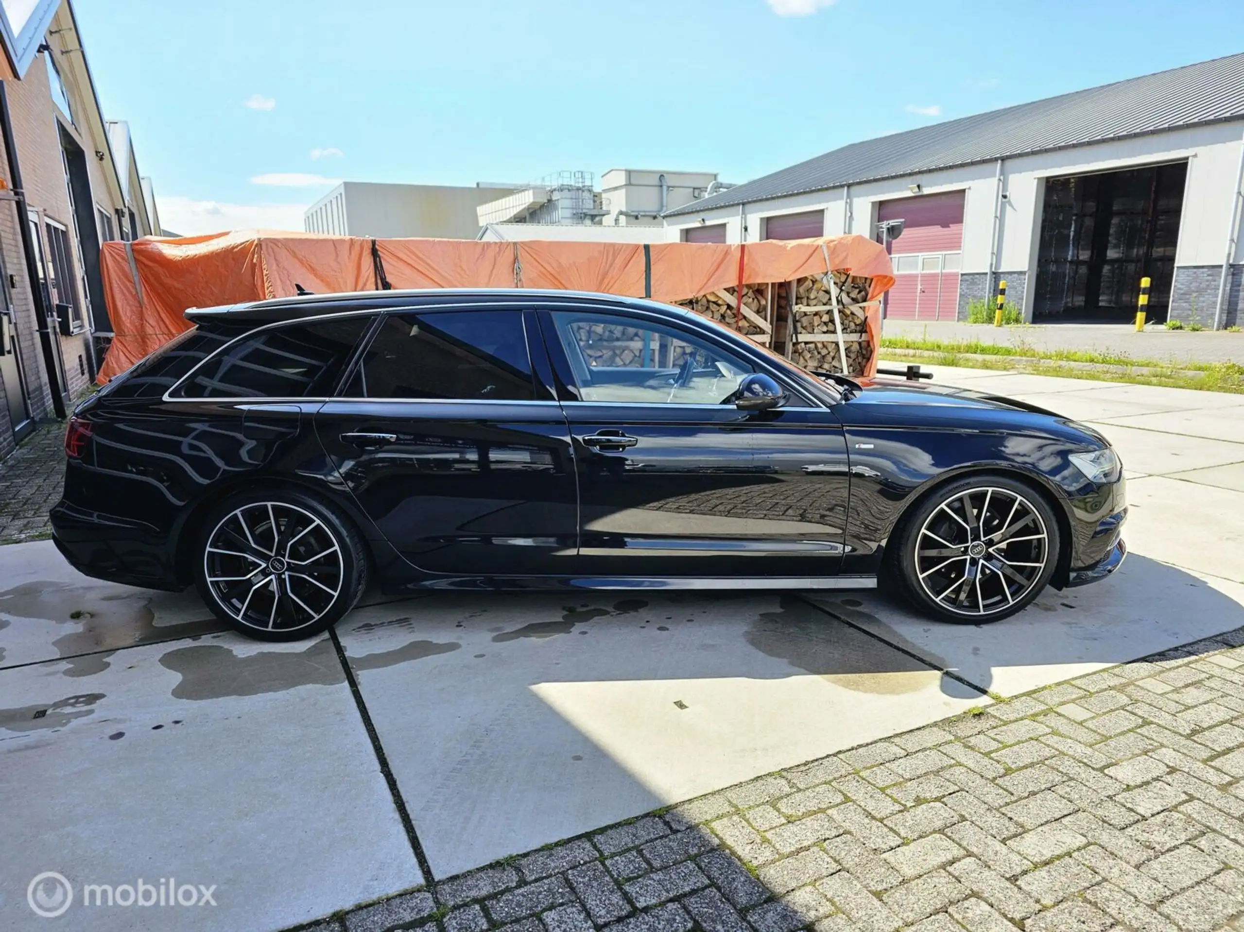 Audi - A6