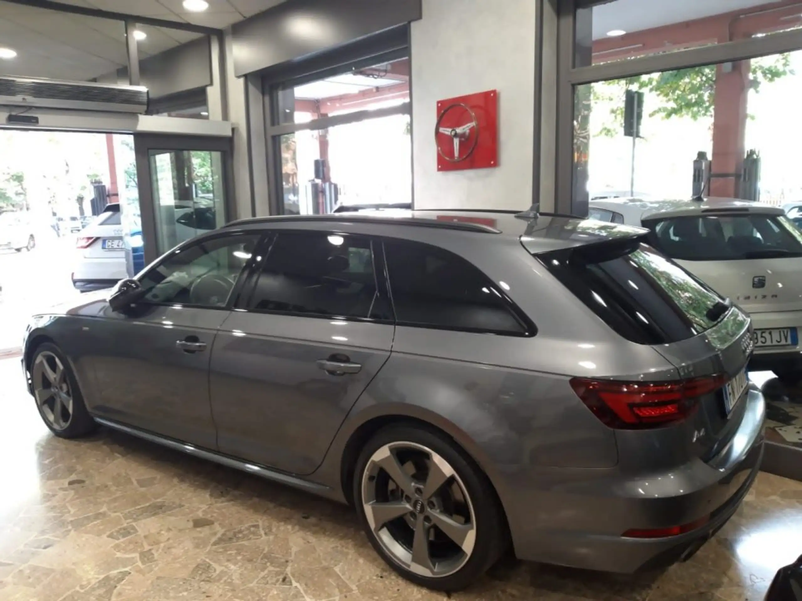 Audi - A4