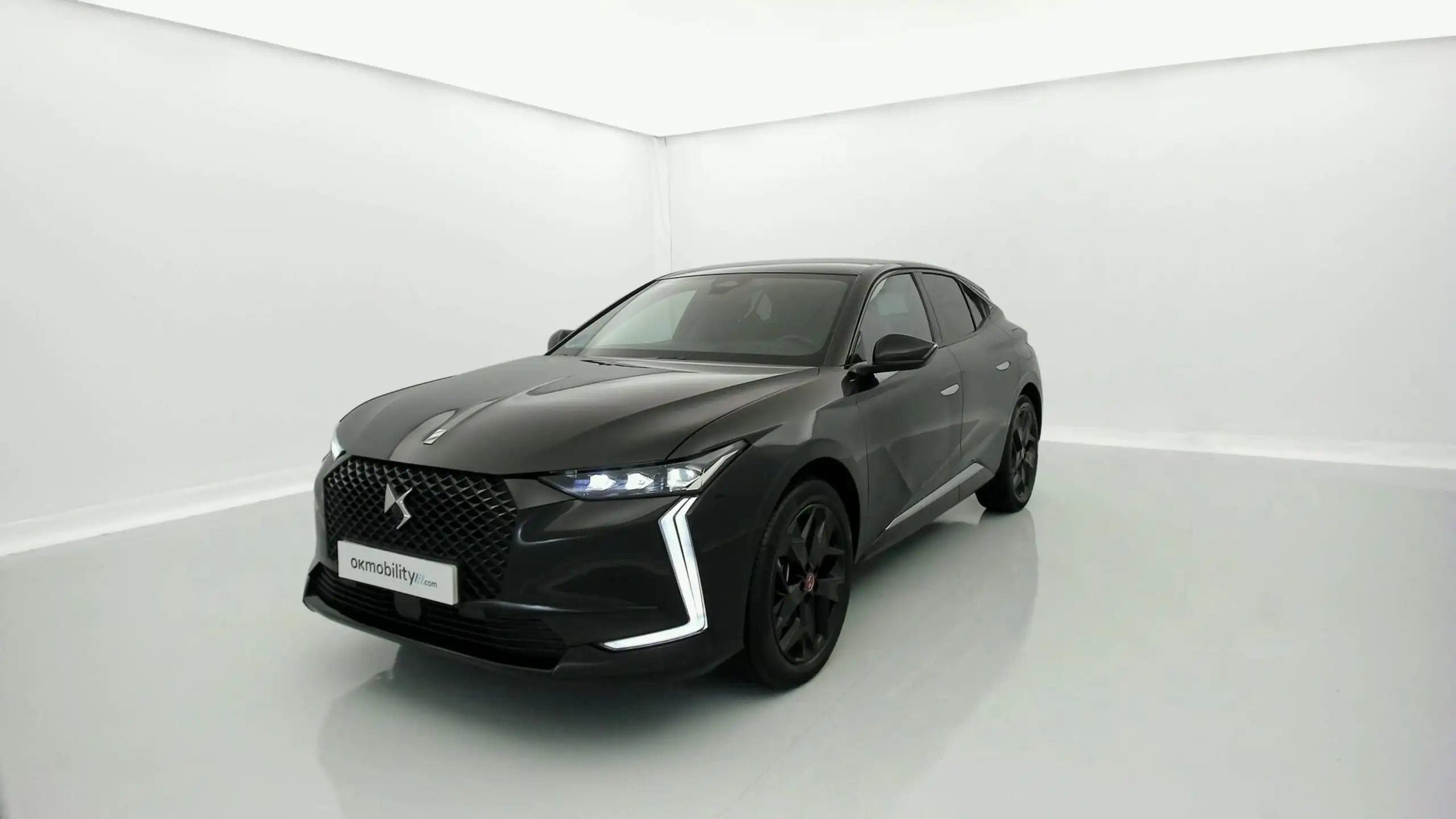 DS Automobiles - DS 4