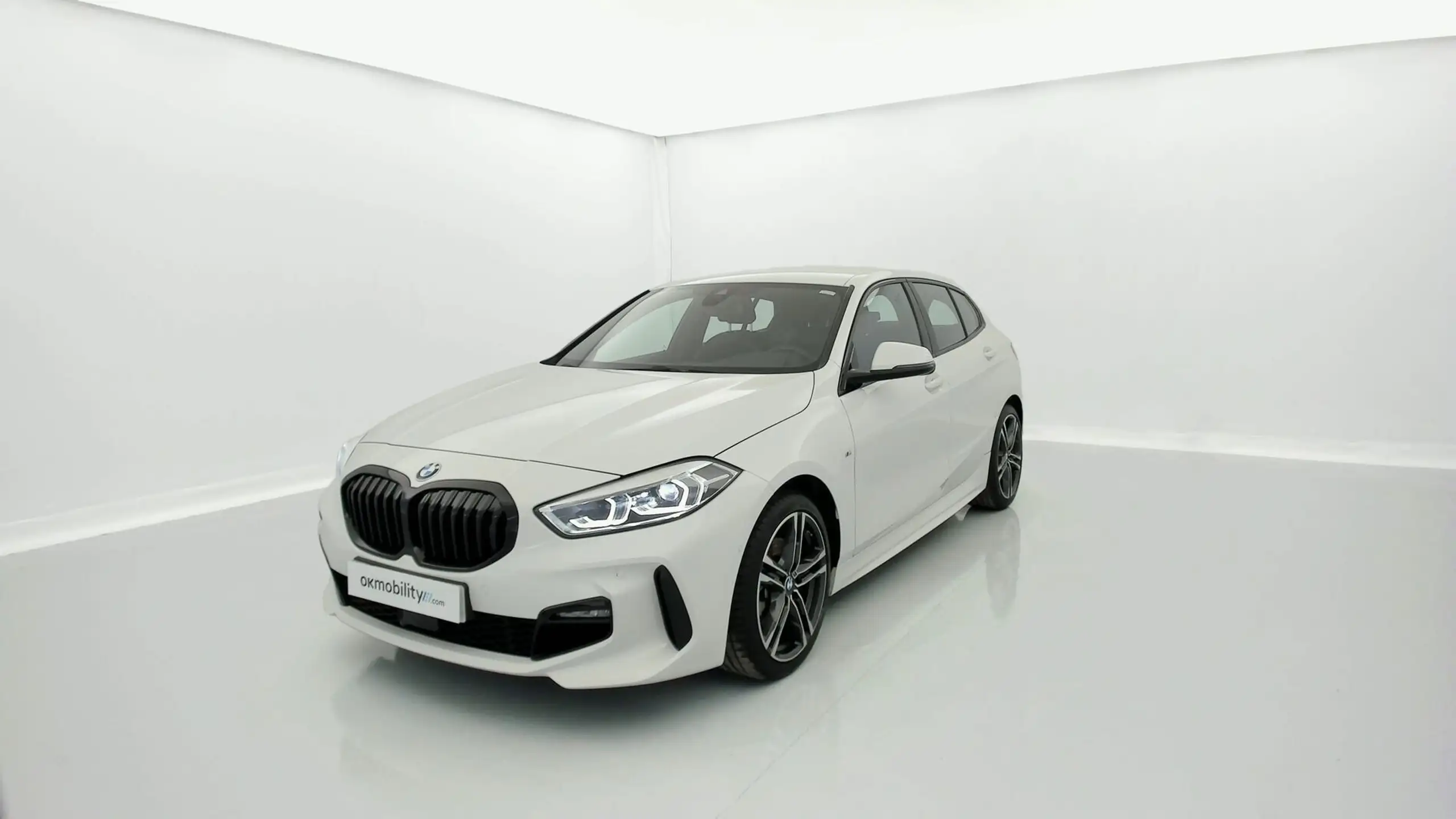 BMW 118 2023