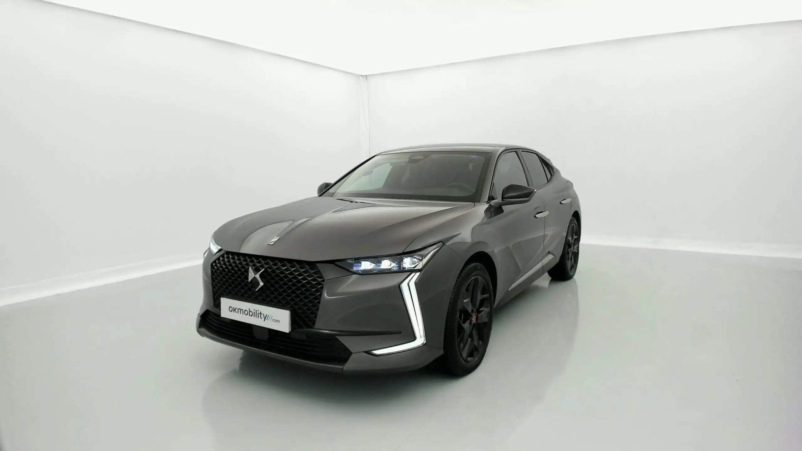 DS Automobiles - DS 4