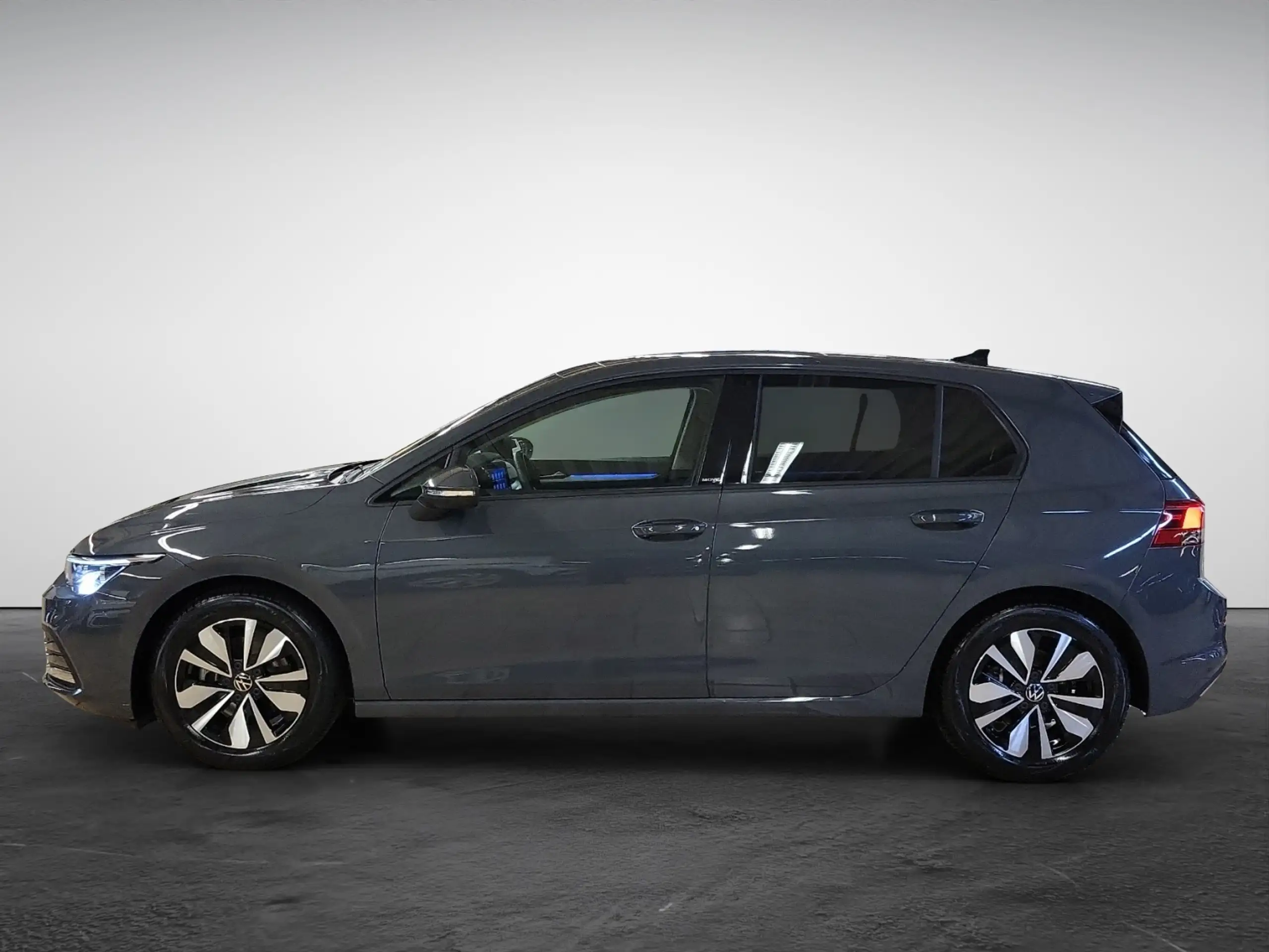 Volkswagen - Golf