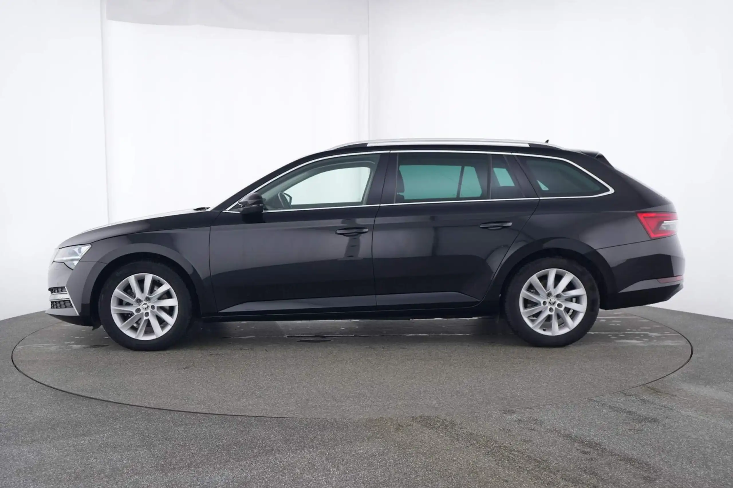 Skoda - Superb