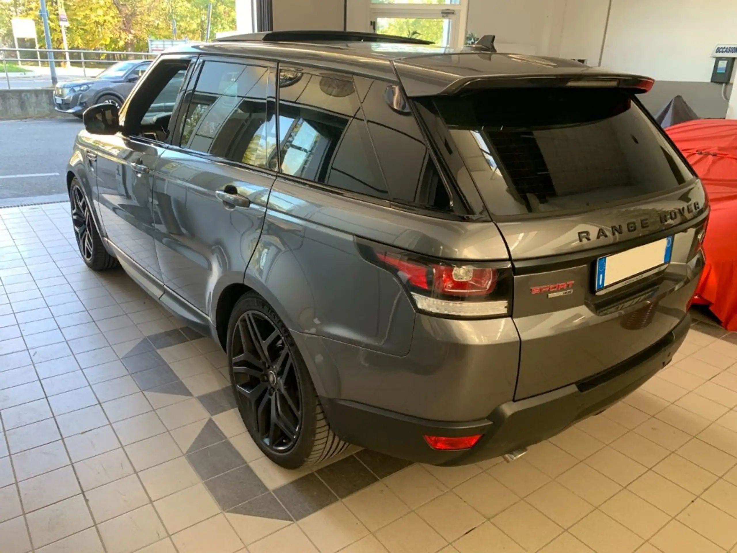 Land Rover - Range Rover Sport