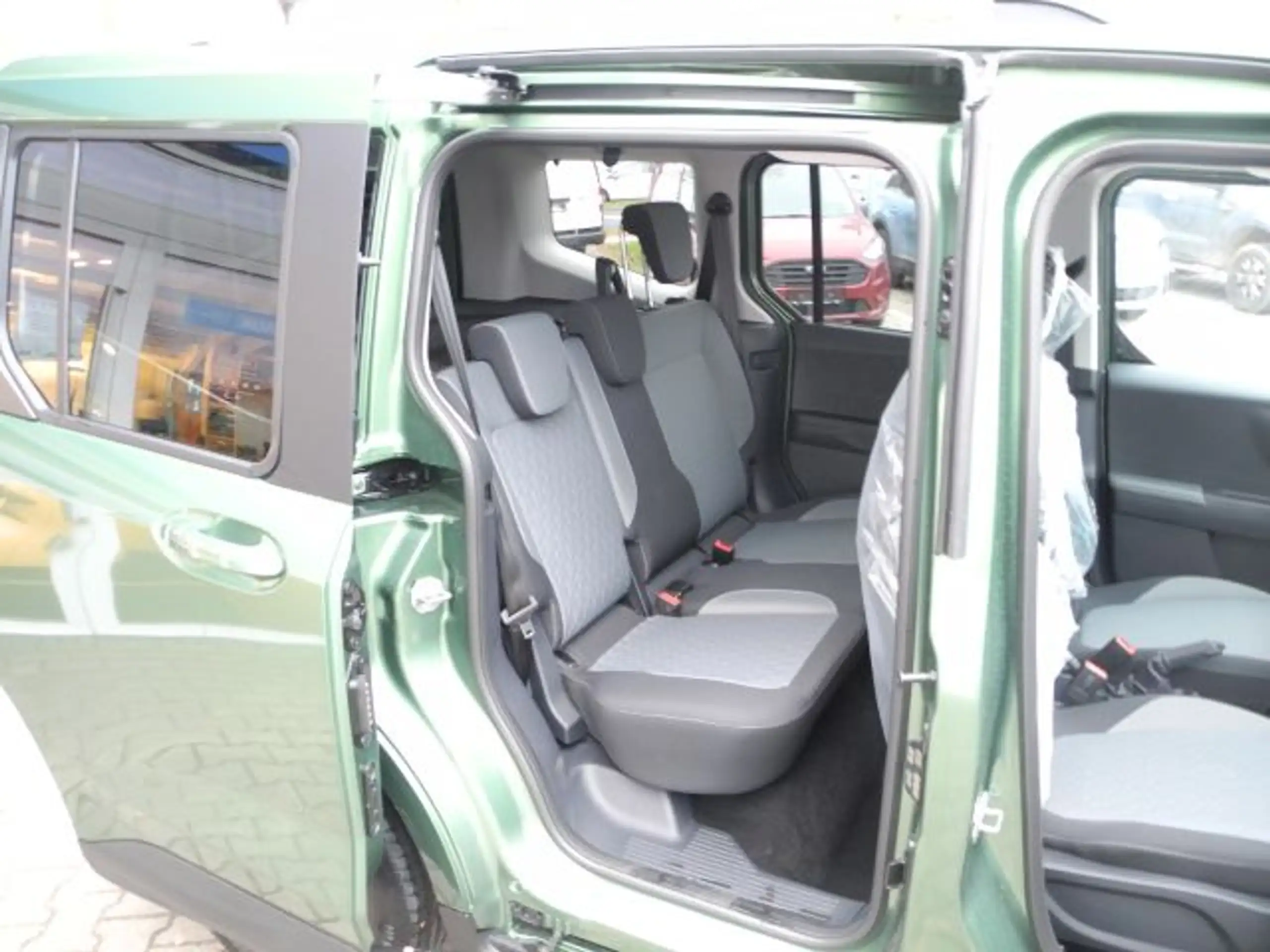 Ford - Tourneo Courier