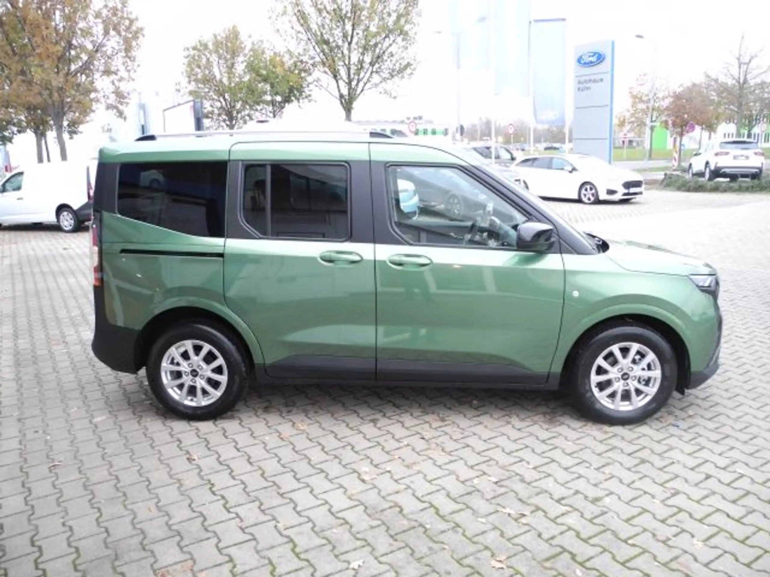 Ford - Tourneo Courier