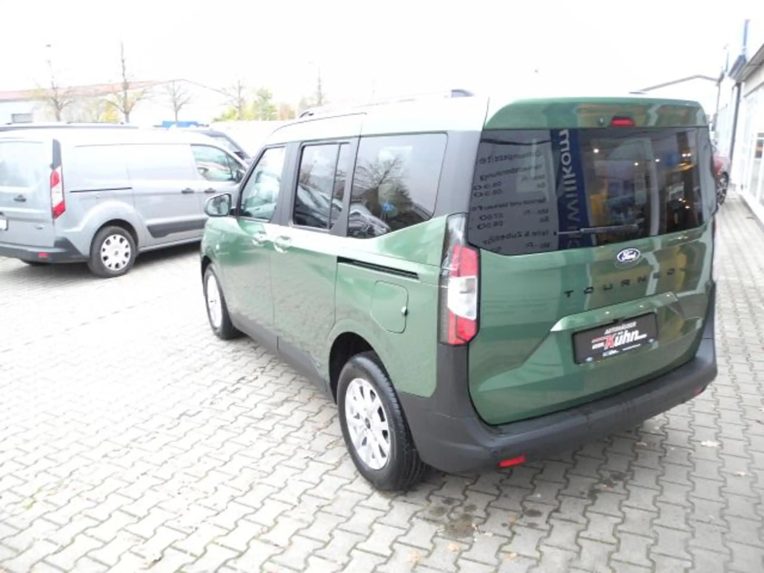 Ford - Tourneo Courier