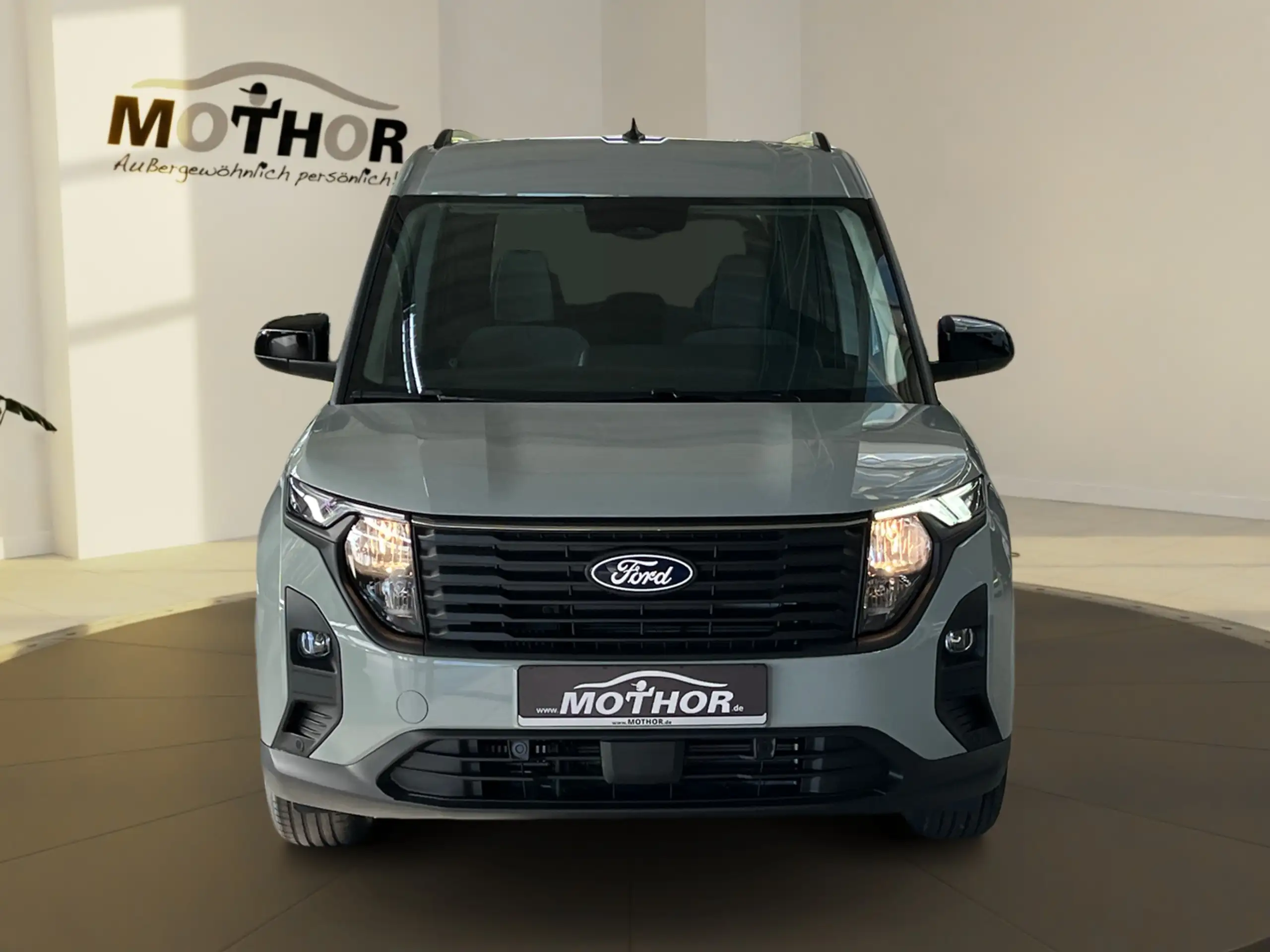 Ford - Tourneo Courier