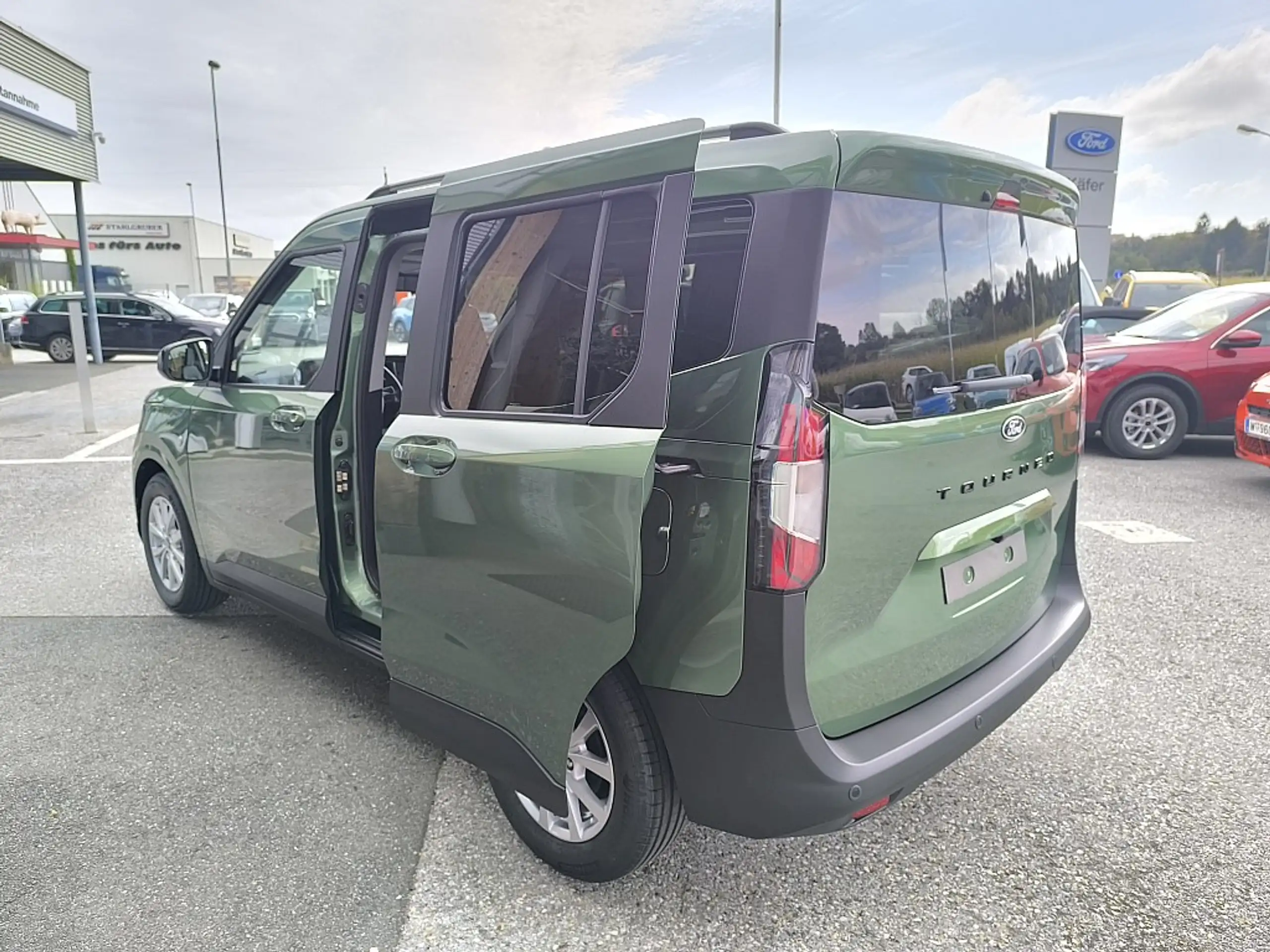 Ford - Tourneo Courier