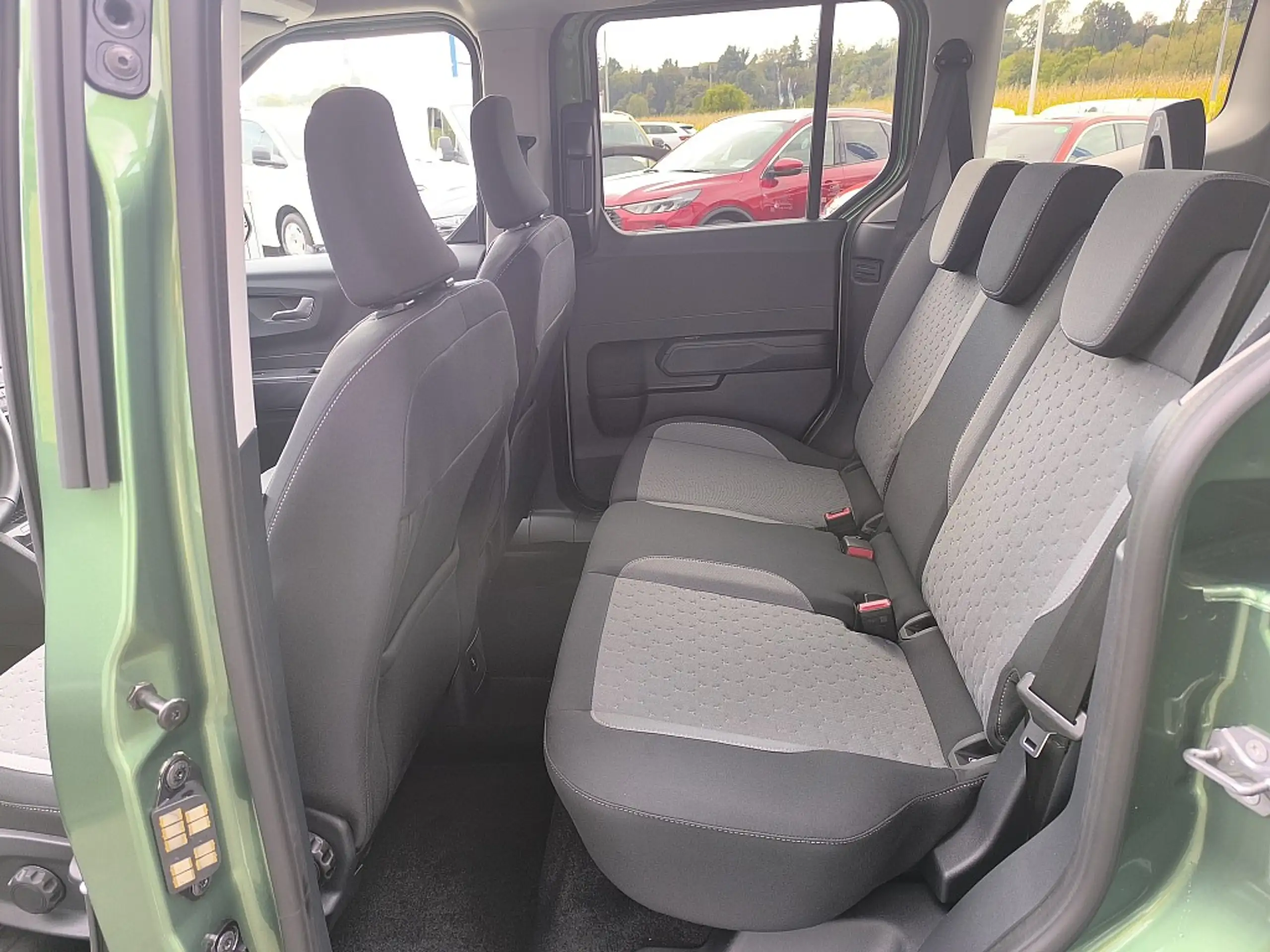 Ford - Tourneo Courier