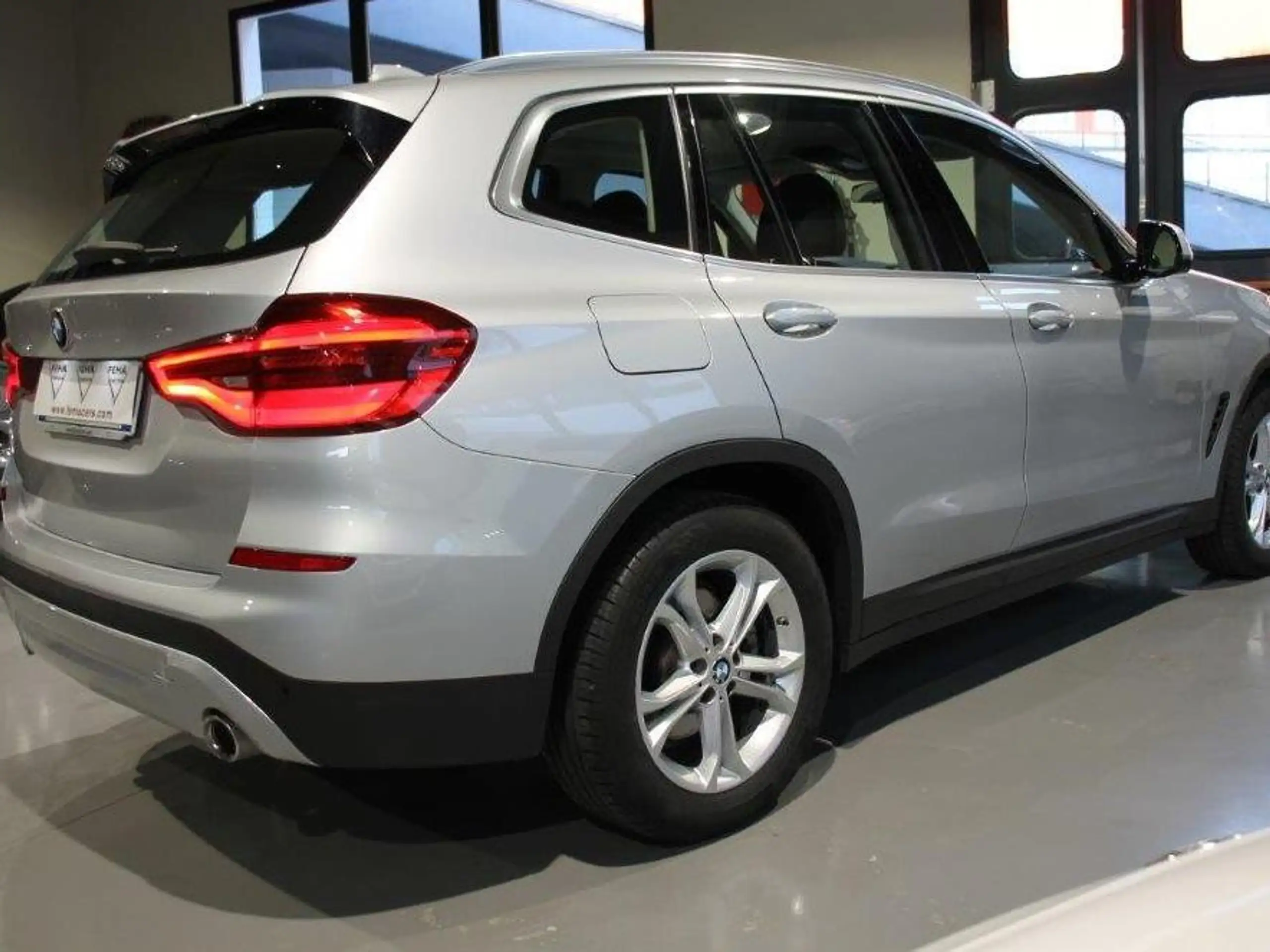 BMW - X3