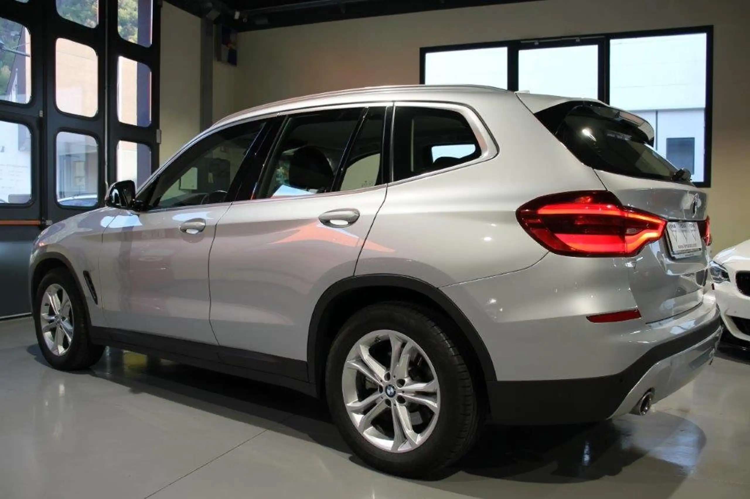 BMW - X3