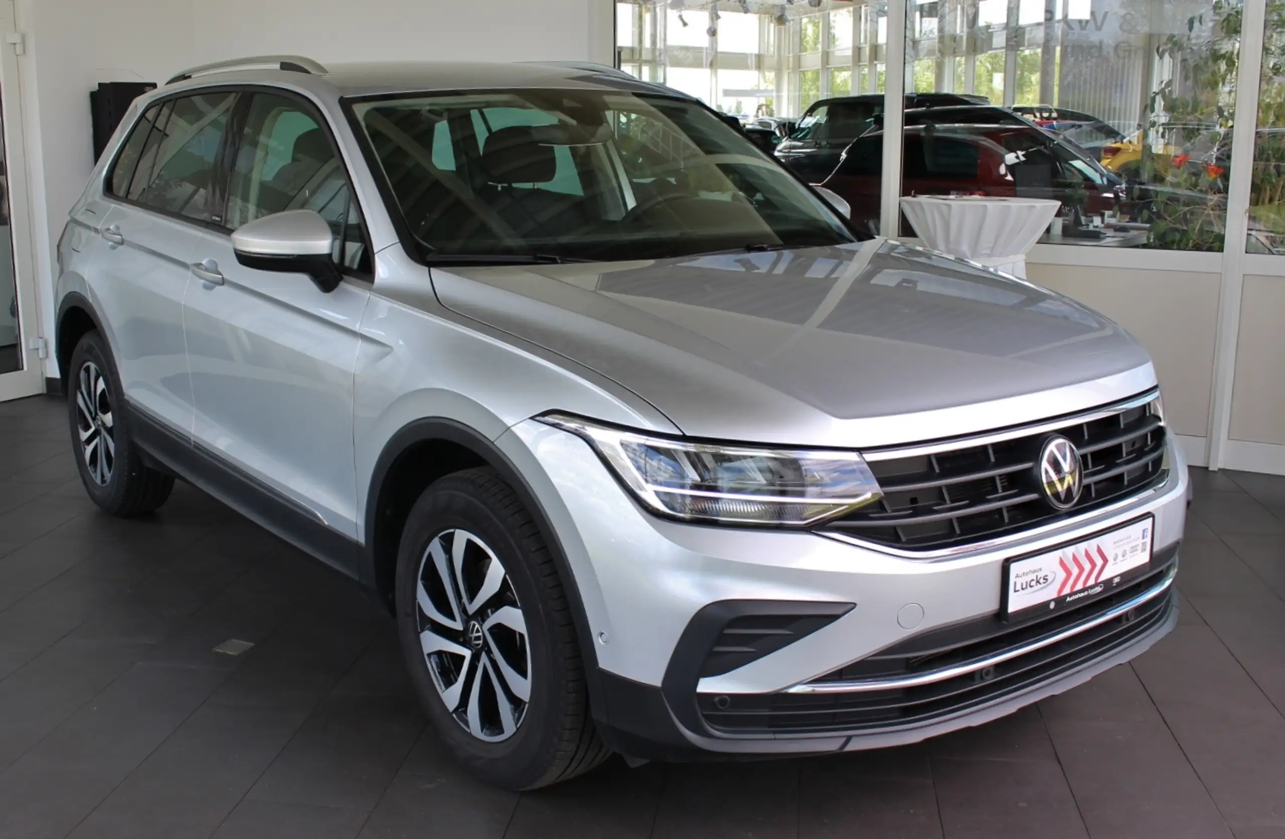 Volkswagen - Tiguan