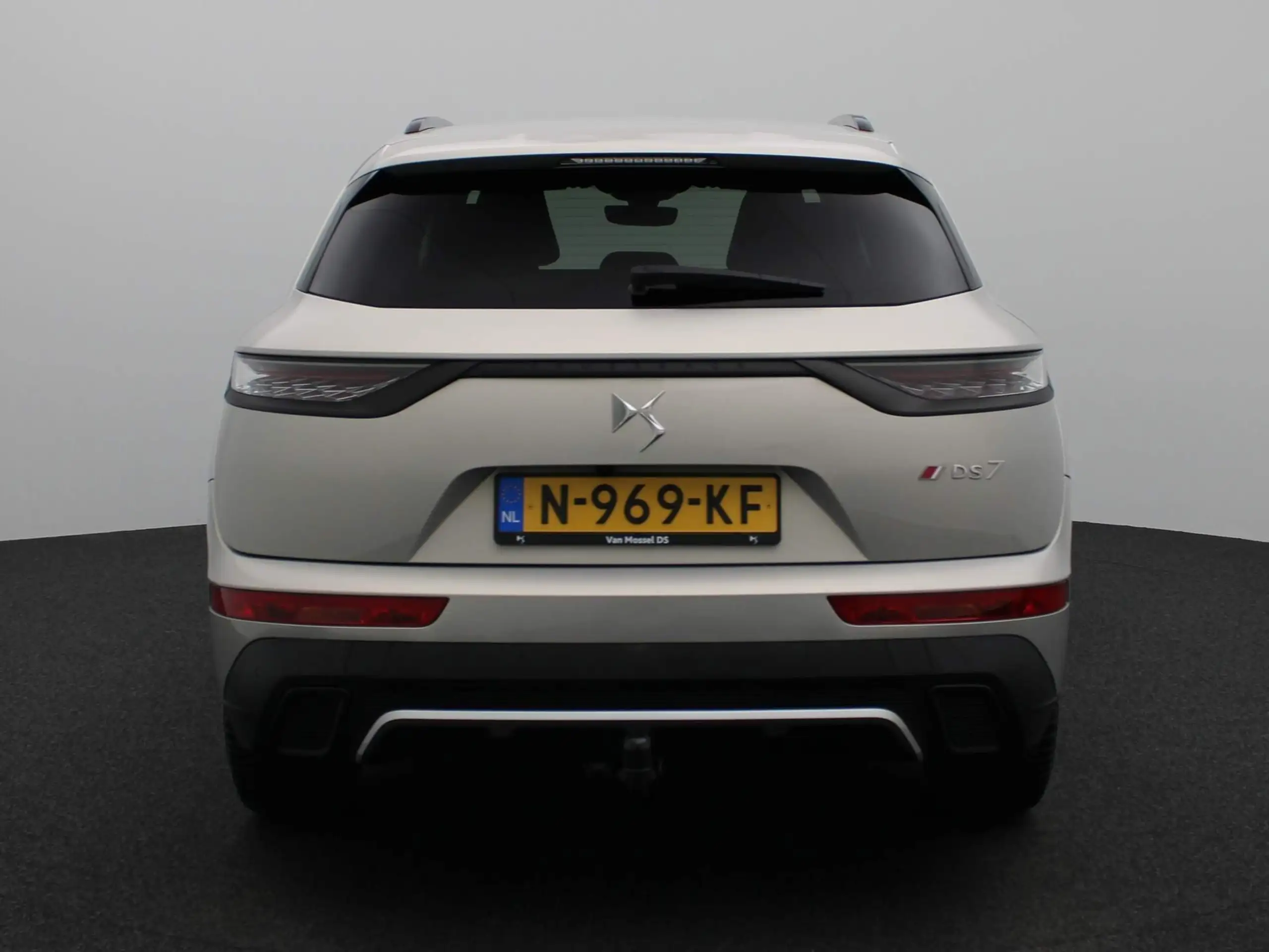 DS Automobiles - DS 7 Crossback