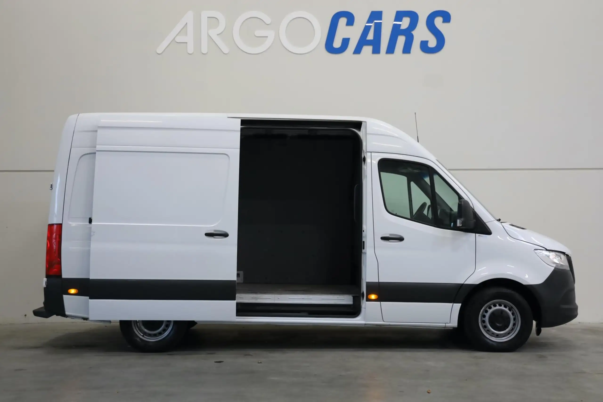 Mercedes-Benz - Sprinter