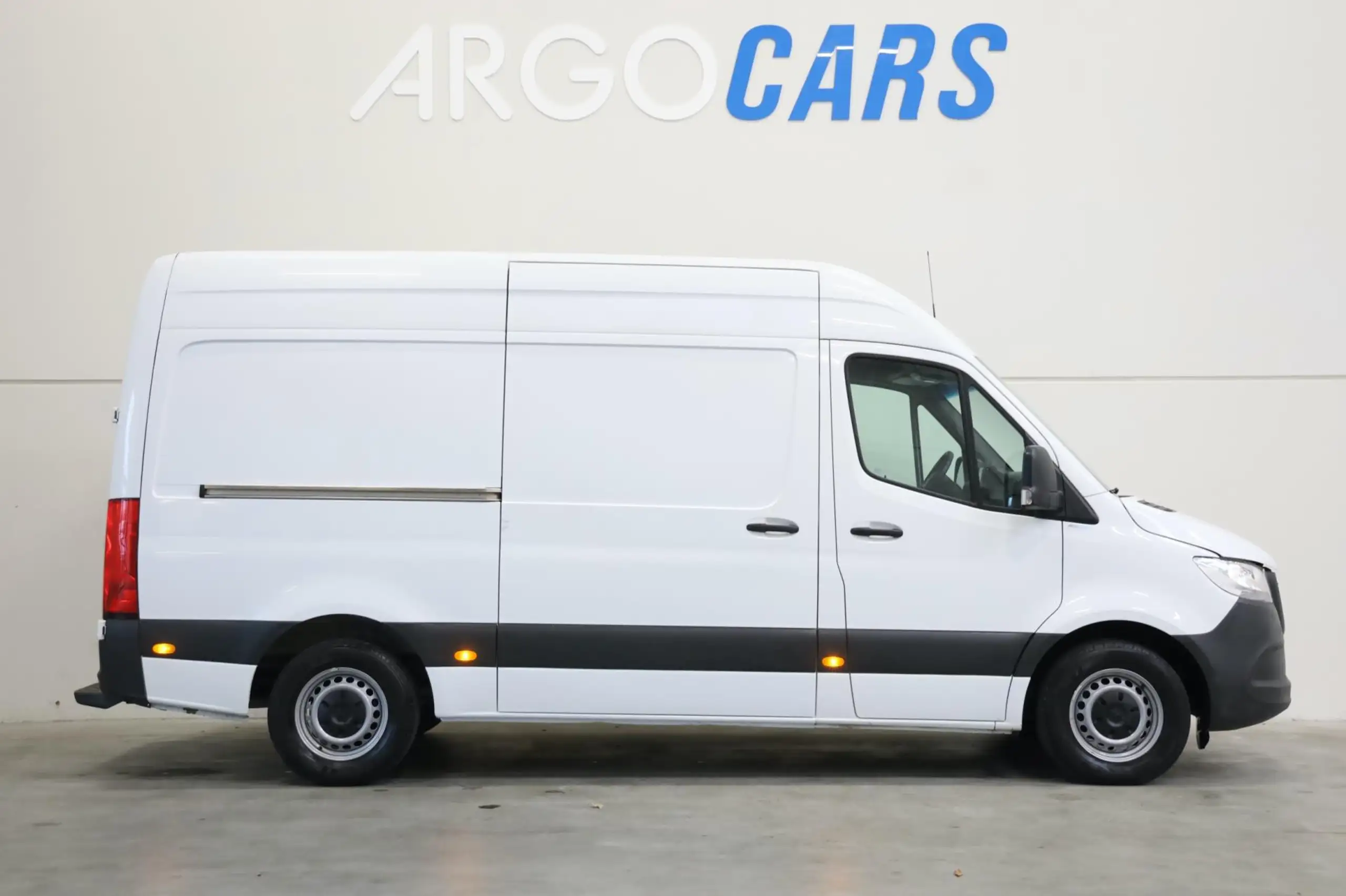 Mercedes-Benz - Sprinter