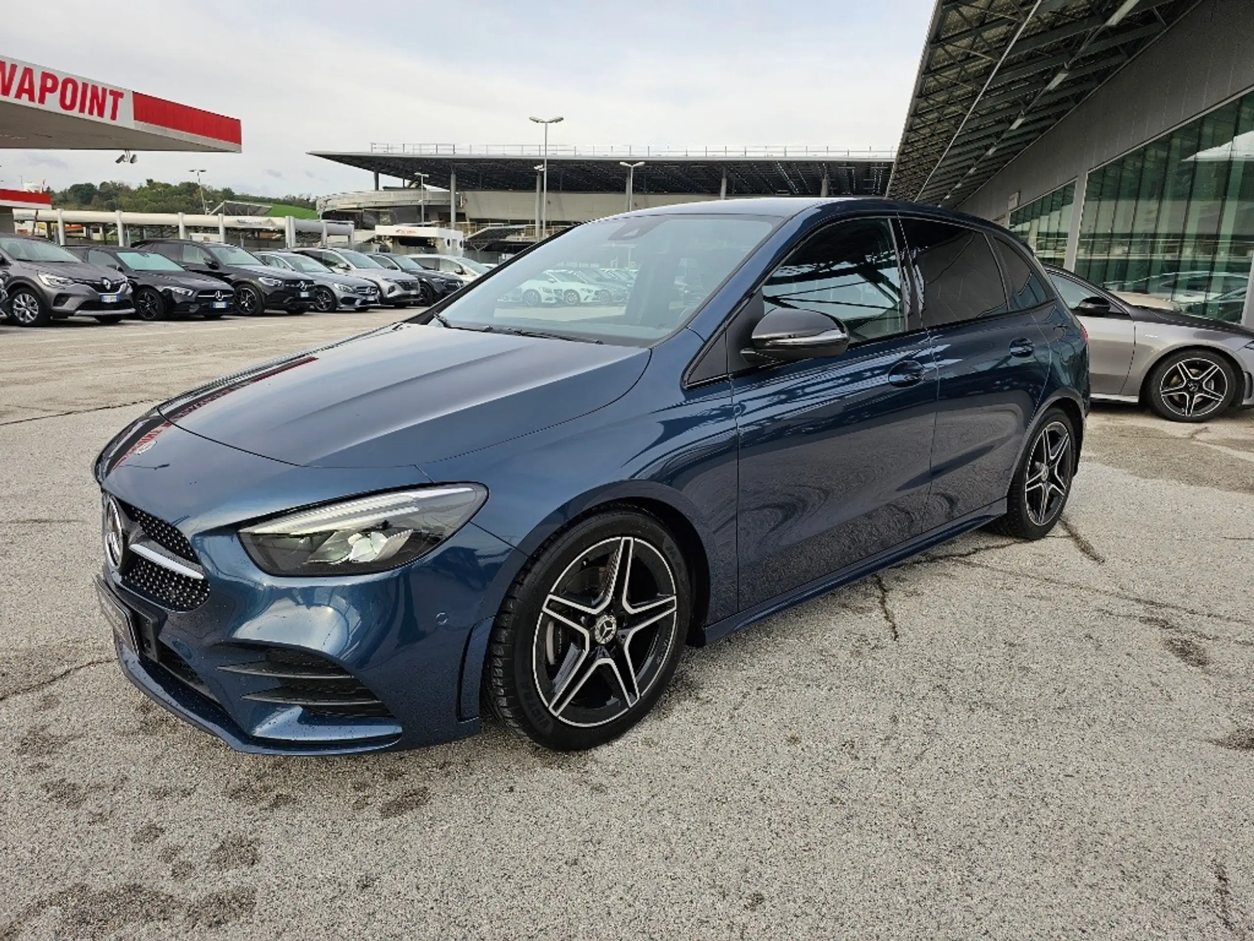 Mercedes-Benz B 180 2022