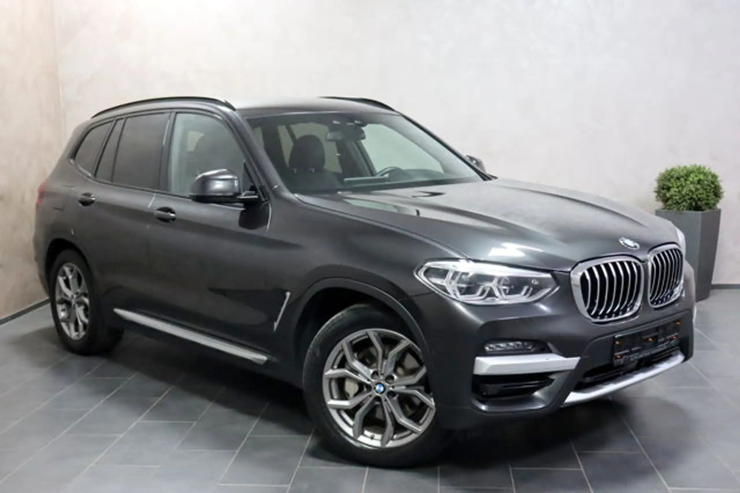 BMW - X3