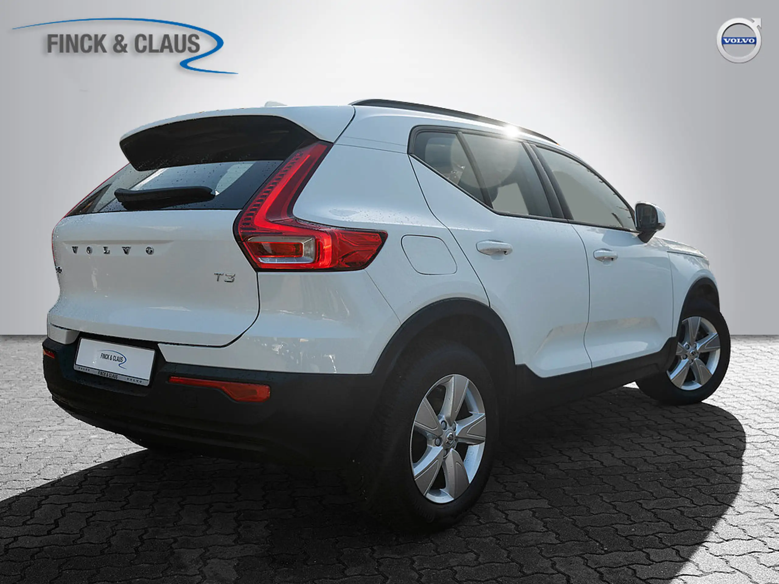 Volvo - XC40