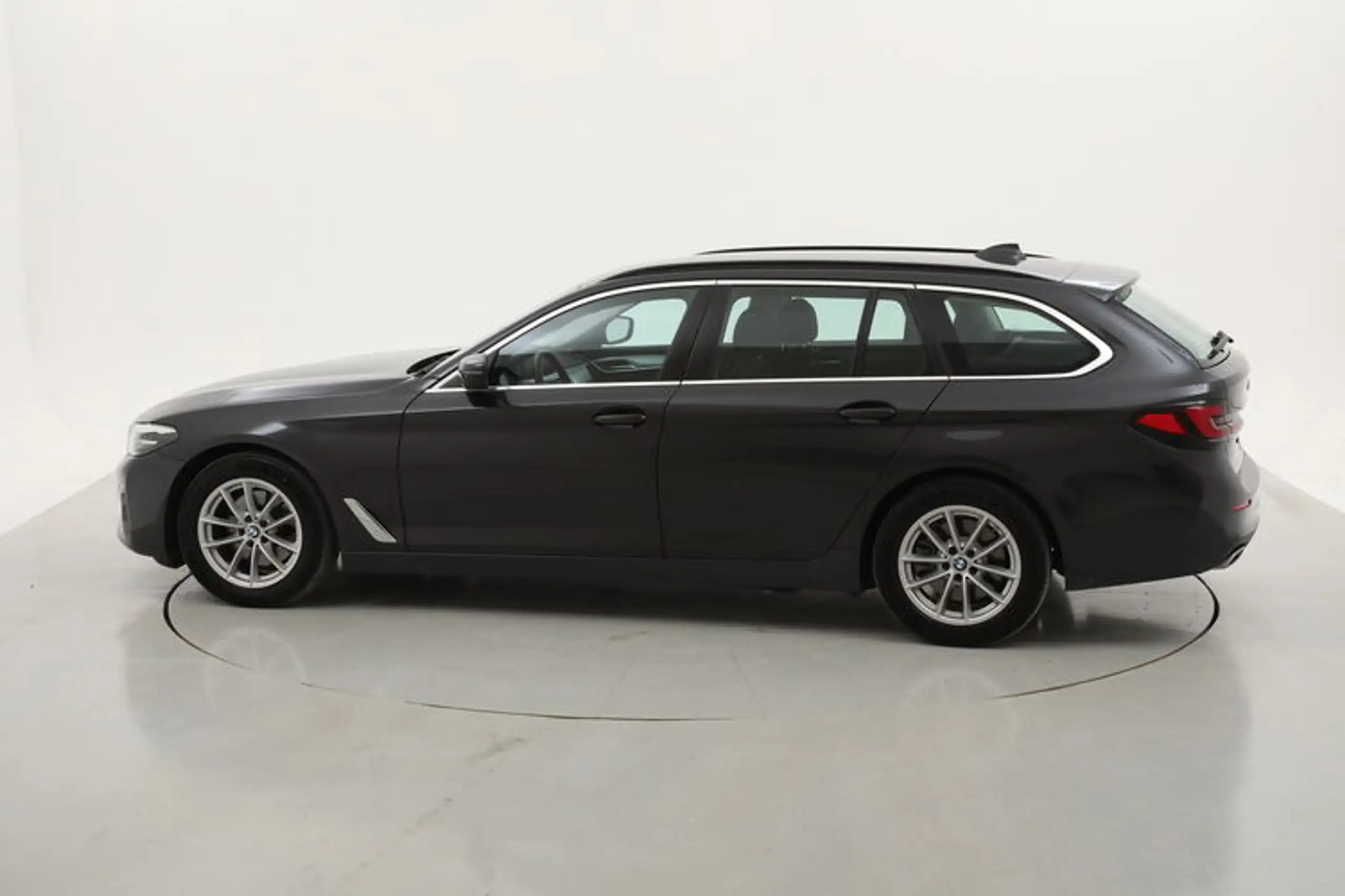 BMW - 520