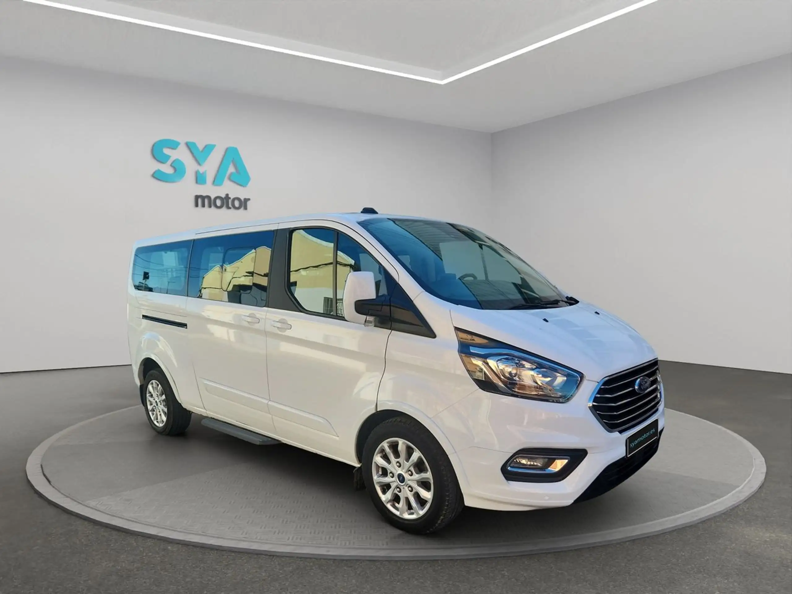 Ford Tourneo Custom 2022