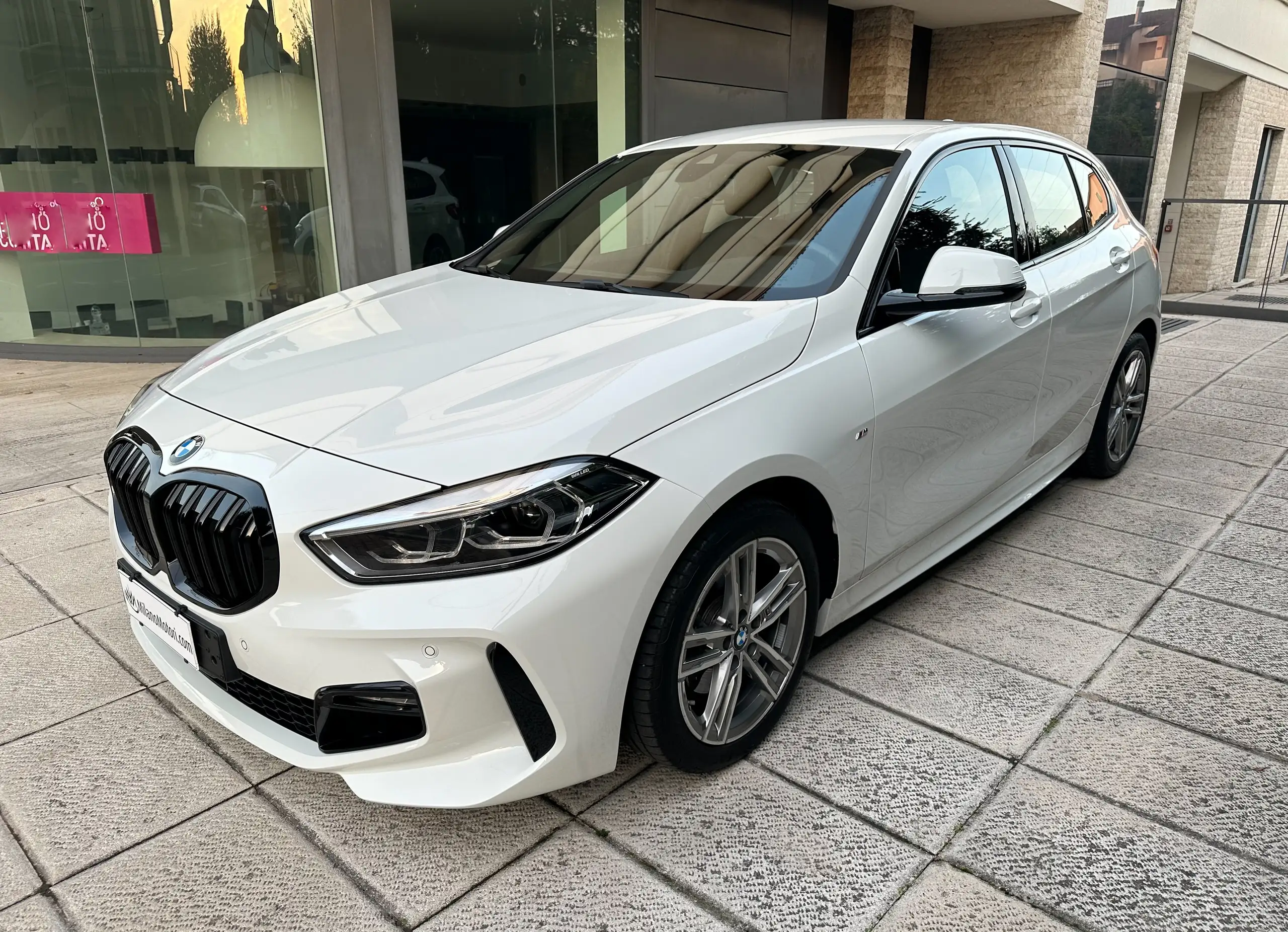 BMW 118 2021