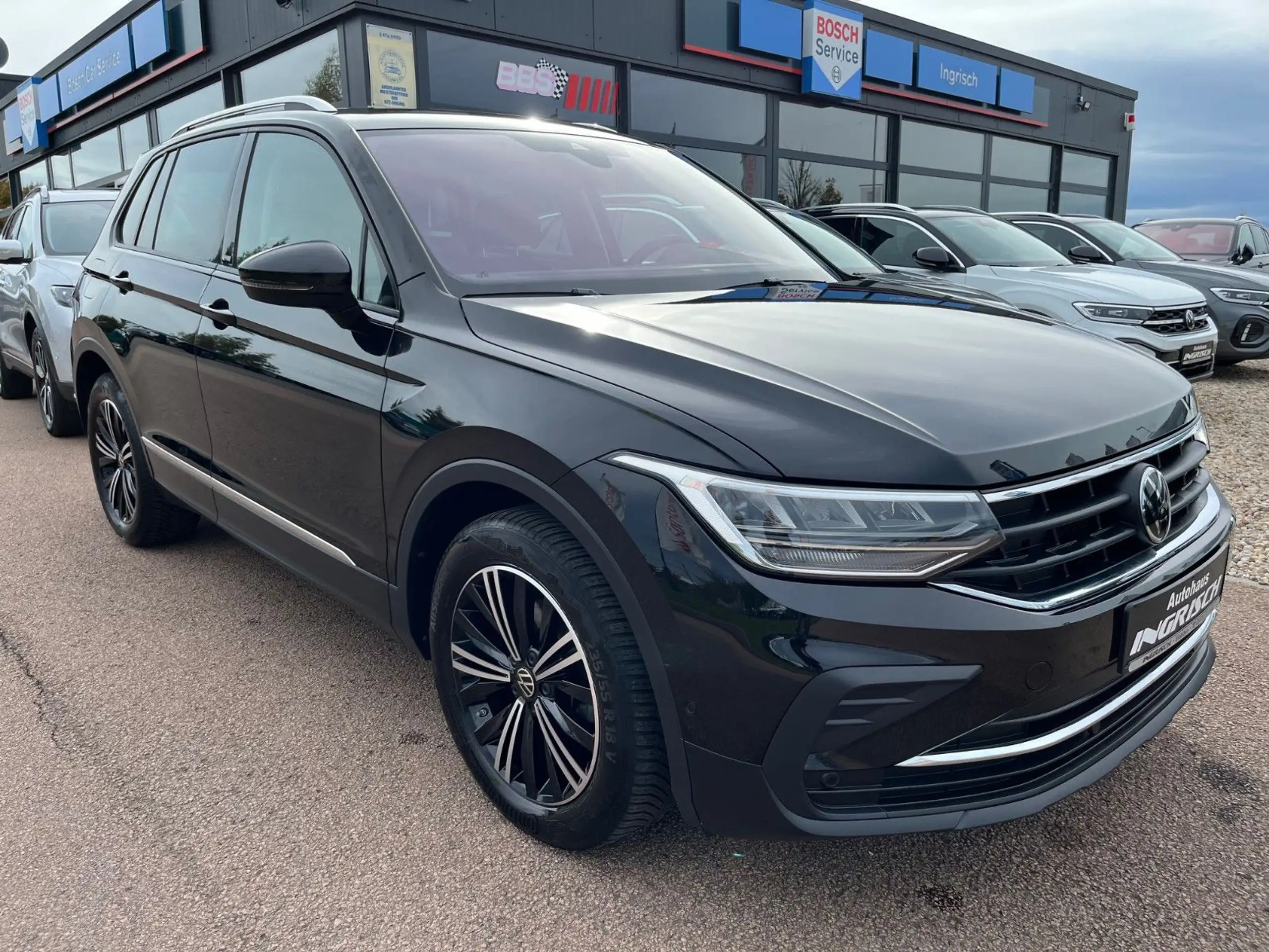 Volkswagen - Tiguan