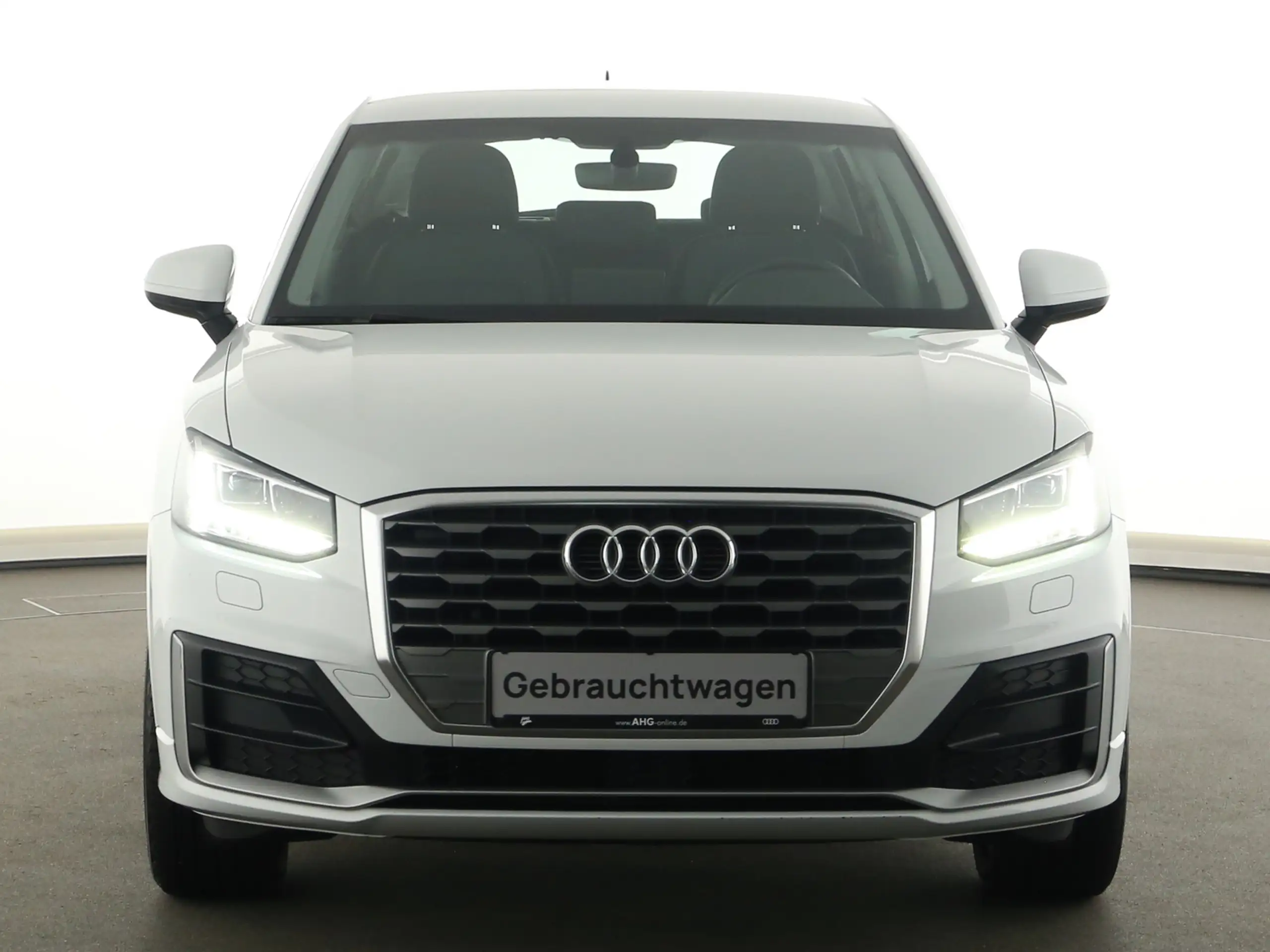 Audi - Q2