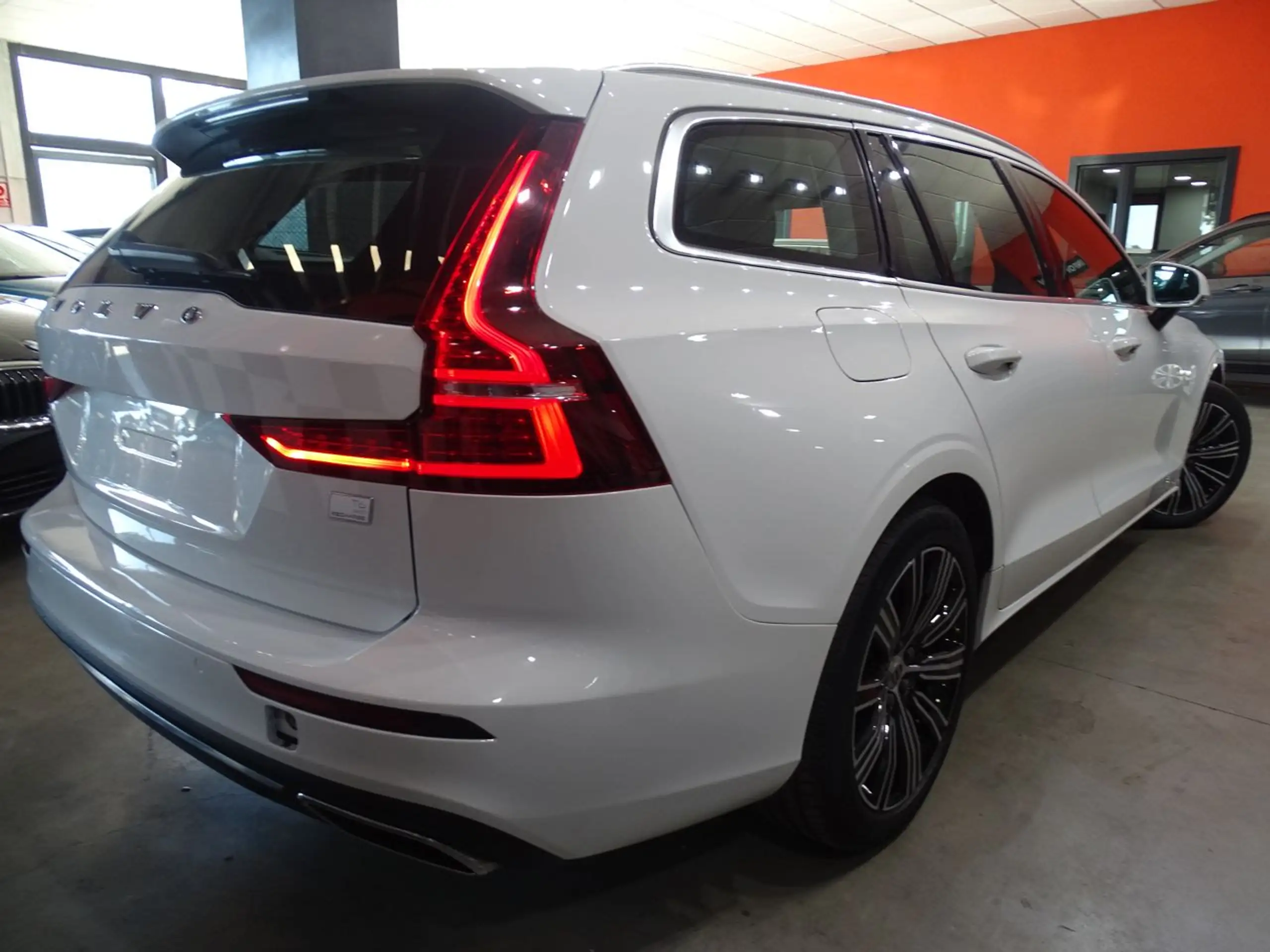 Volvo - V60