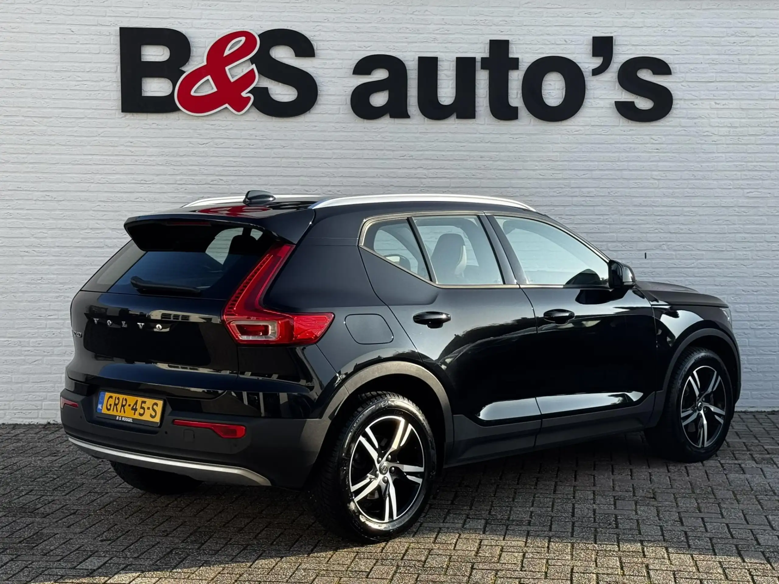 Volvo - XC40