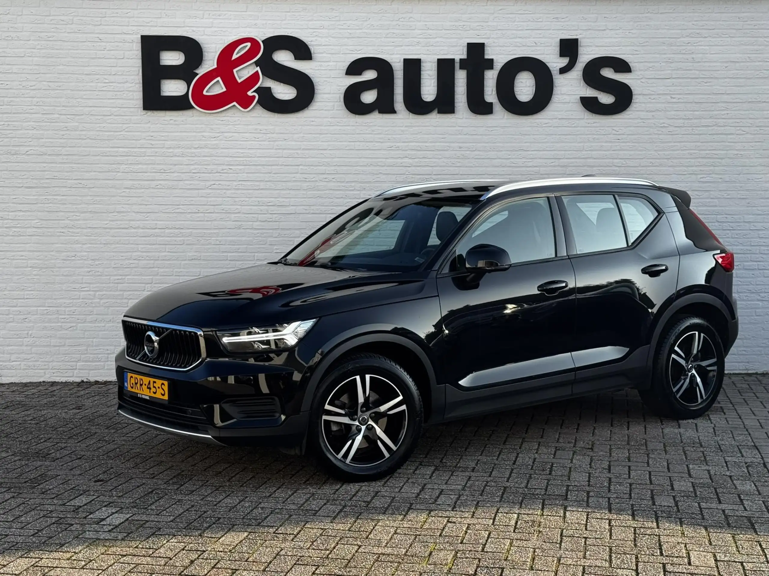 Volvo - XC40