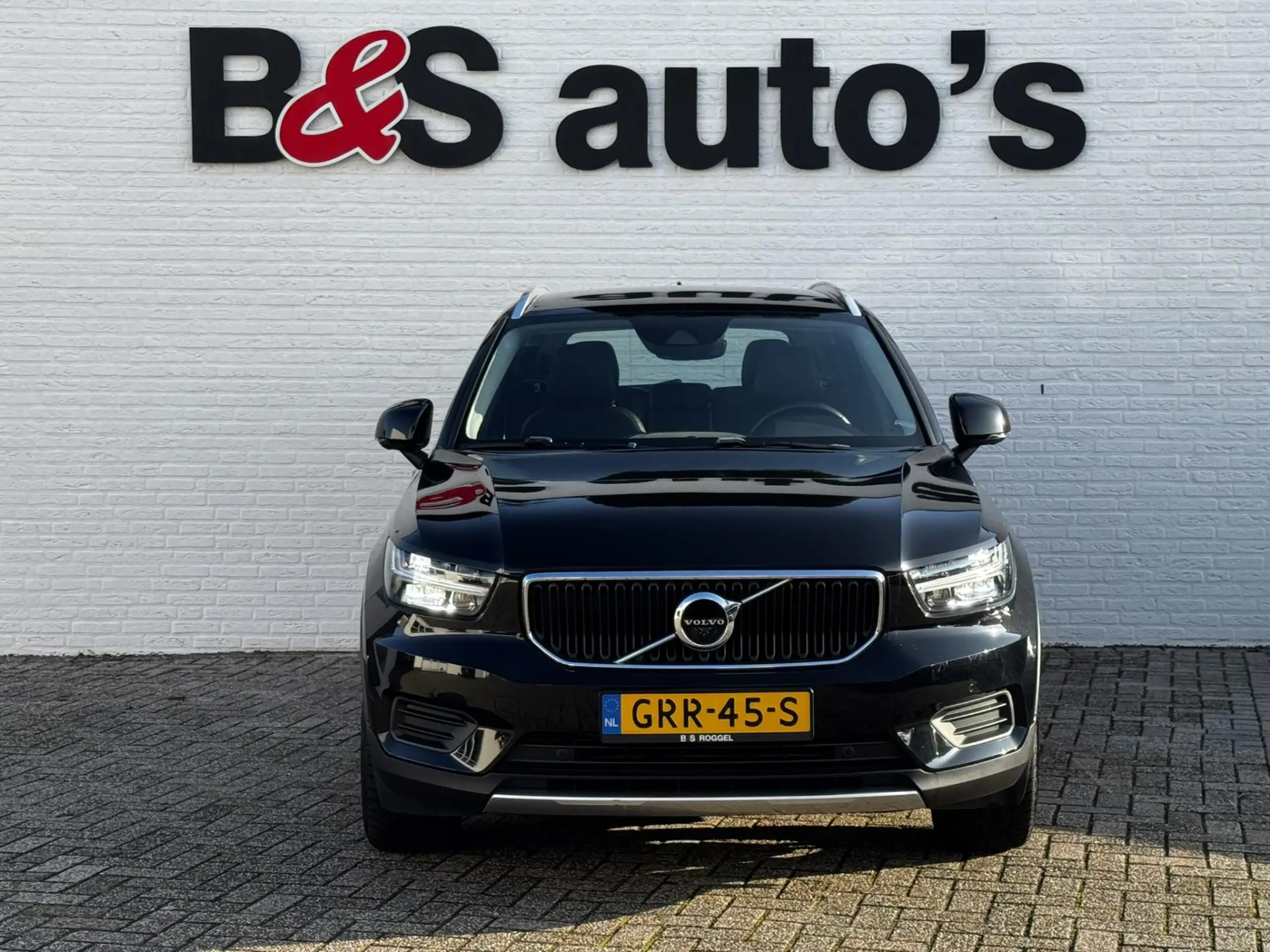 Volvo - XC40