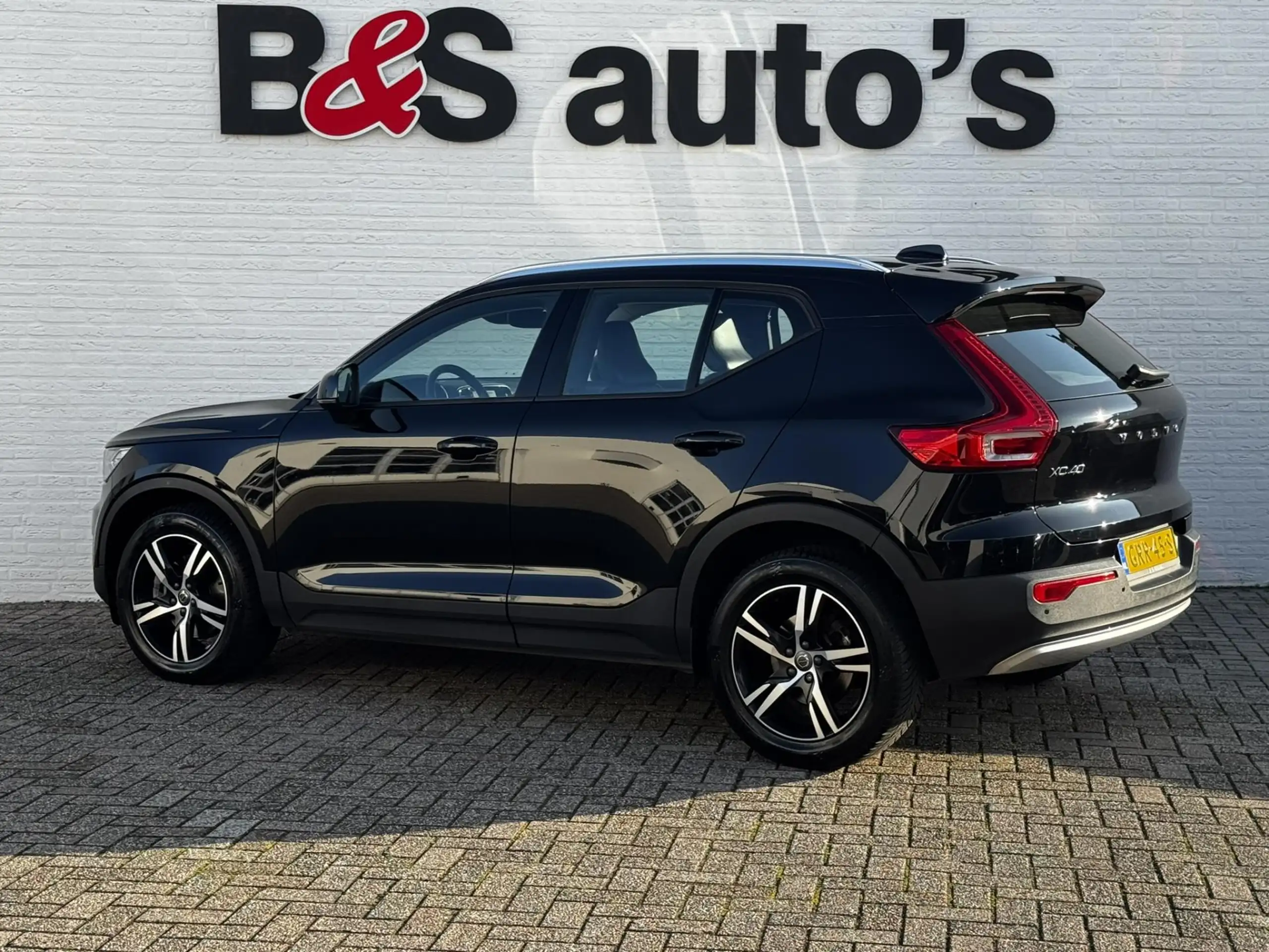 Volvo - XC40