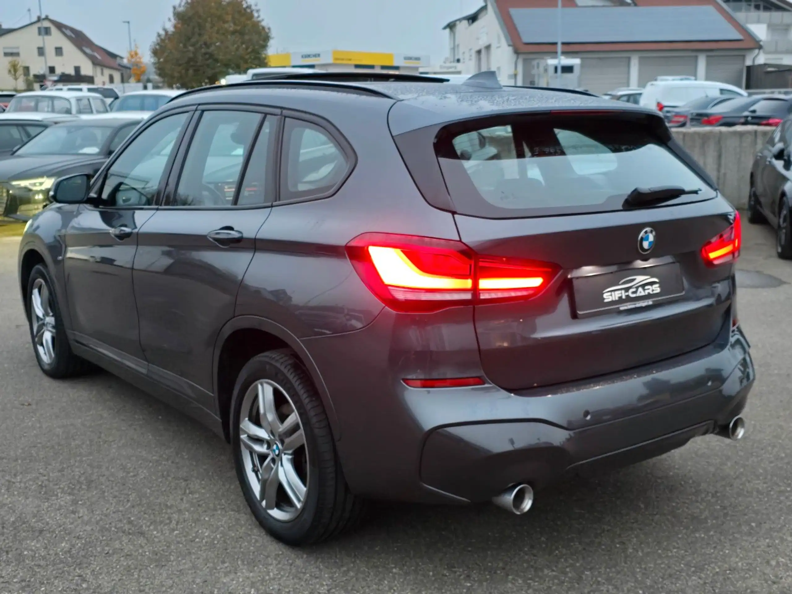 BMW - X1