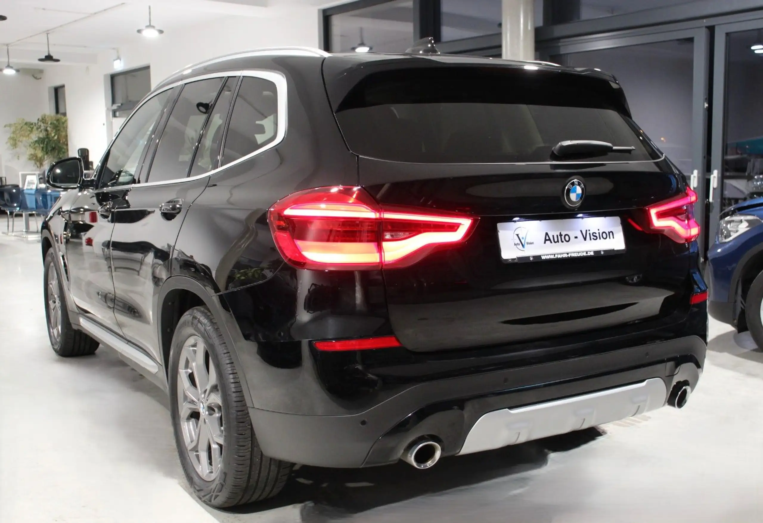 BMW - X3