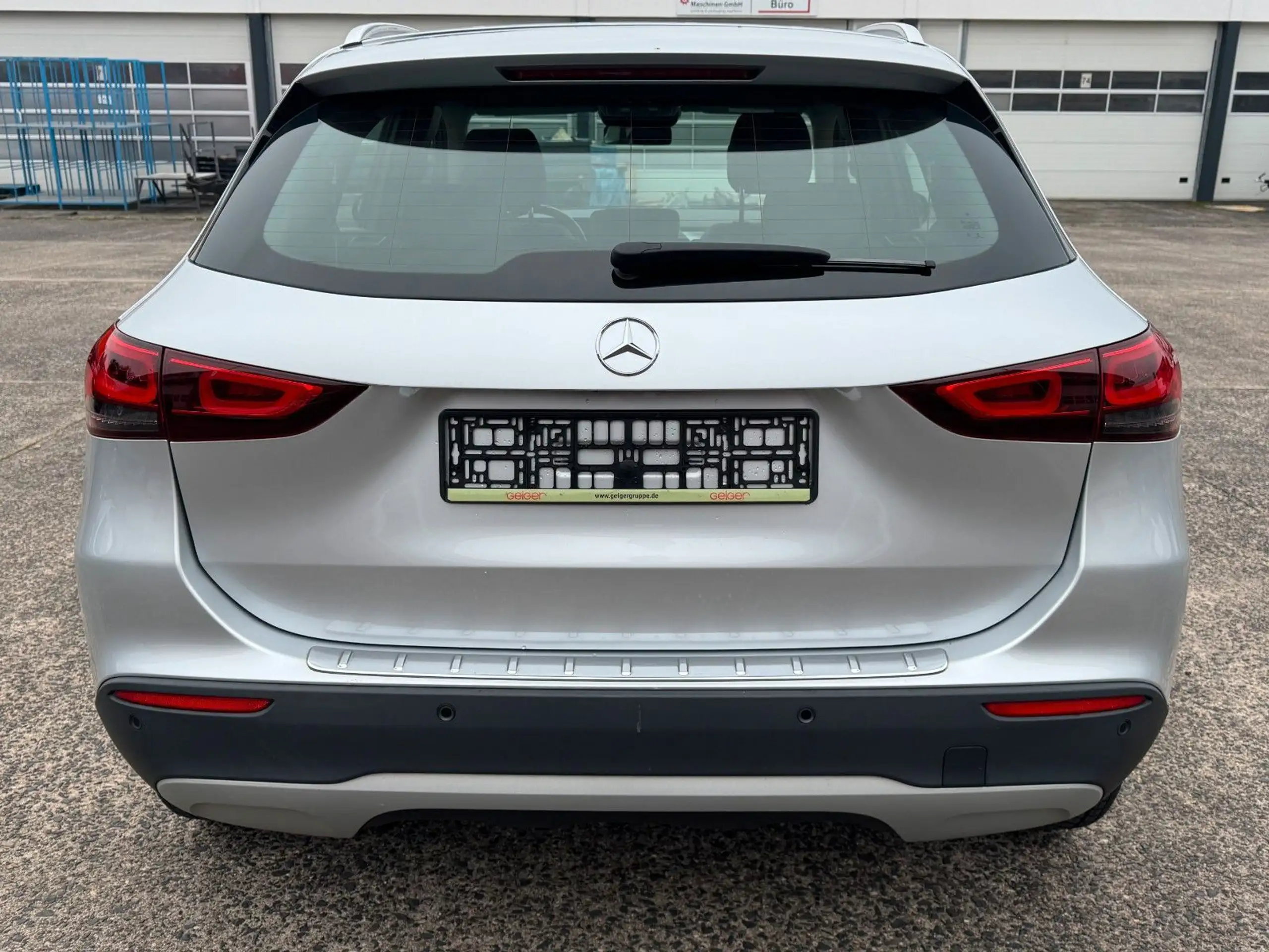 Mercedes-Benz - GLA 220