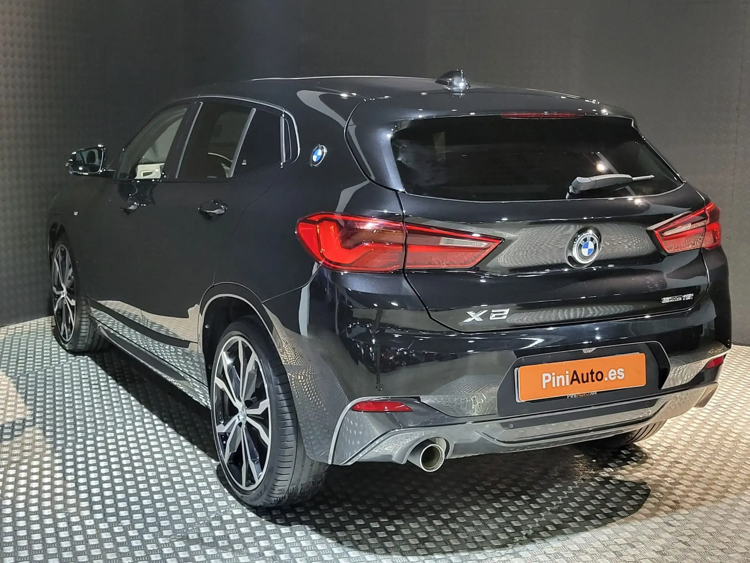 BMW - X2