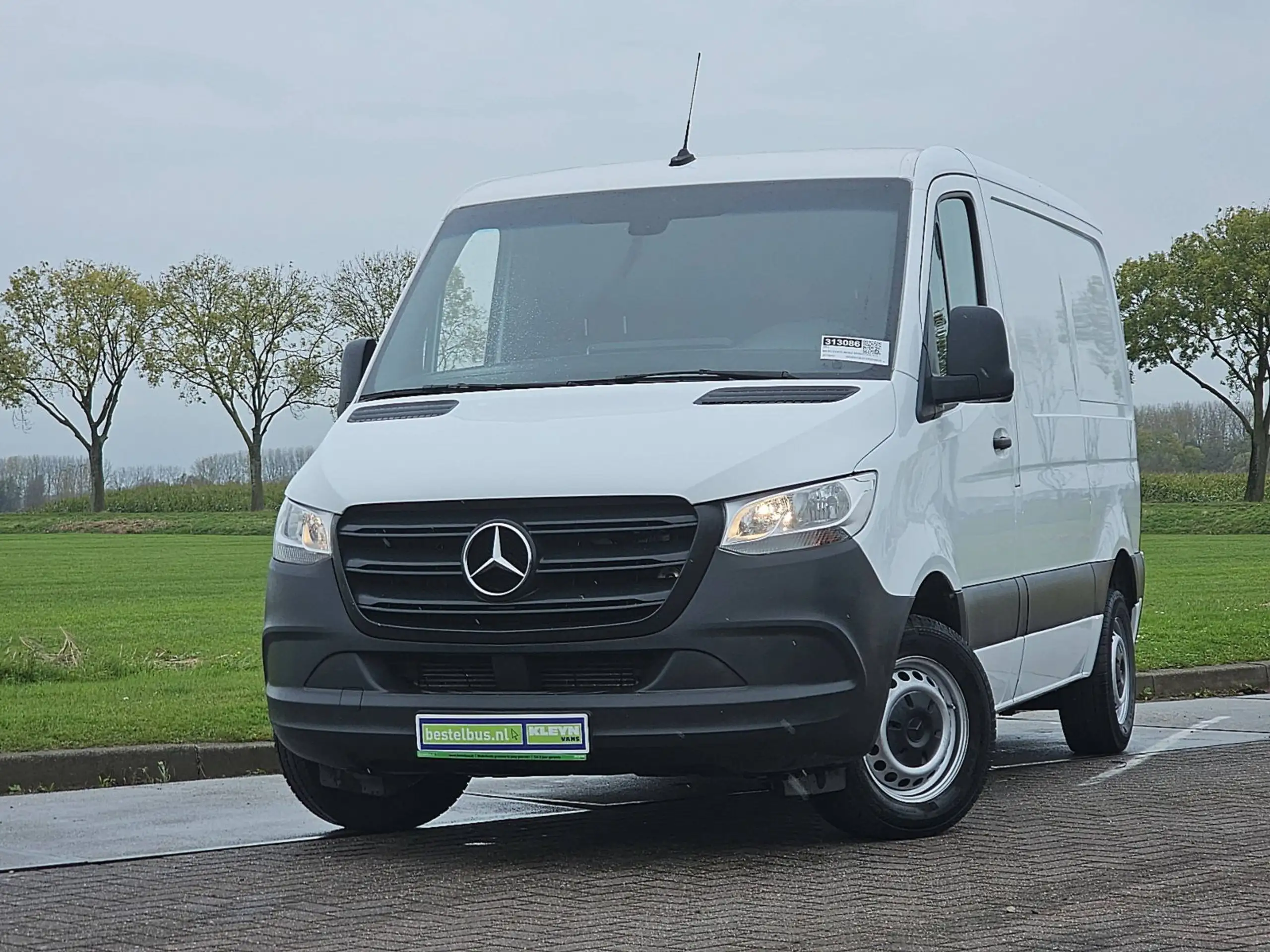 Mercedes-Benz - Sprinter