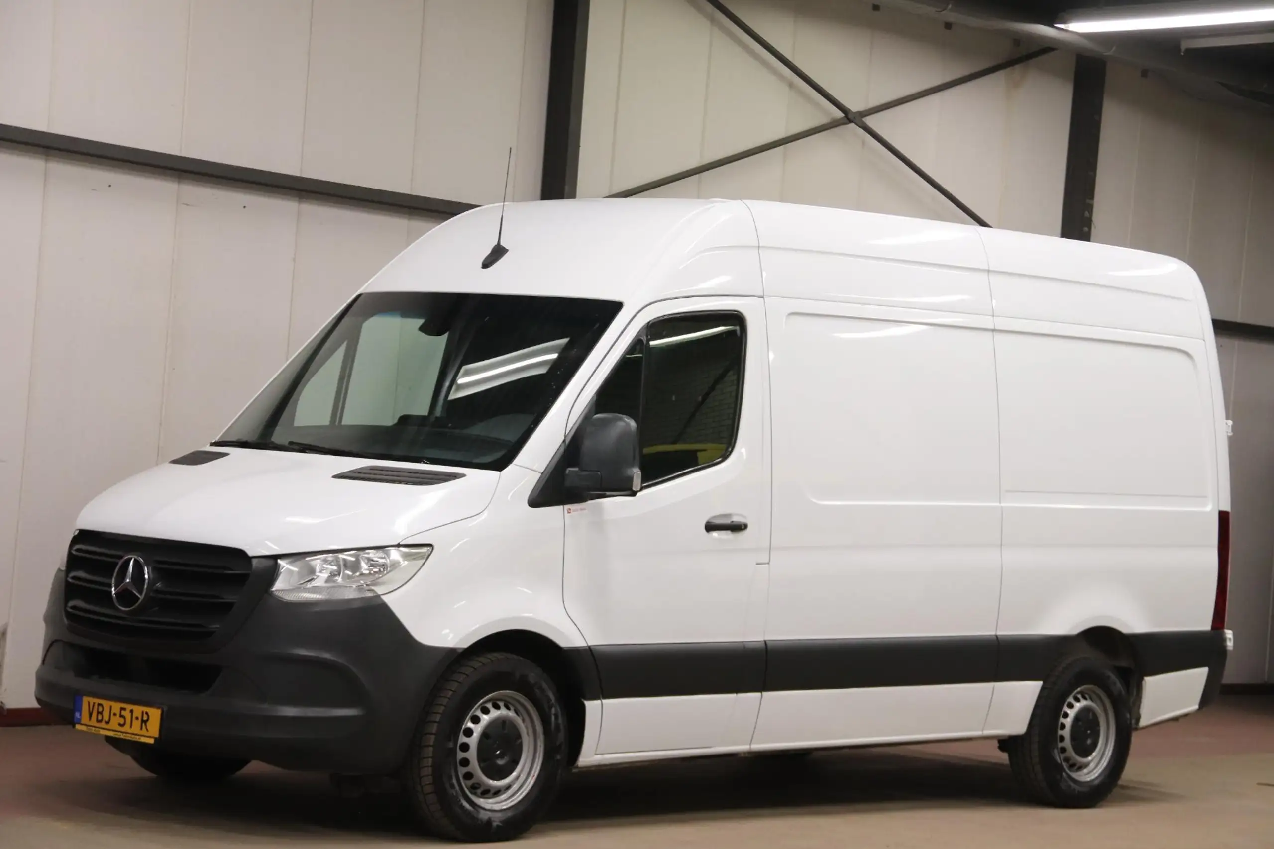 Mercedes-Benz - Sprinter