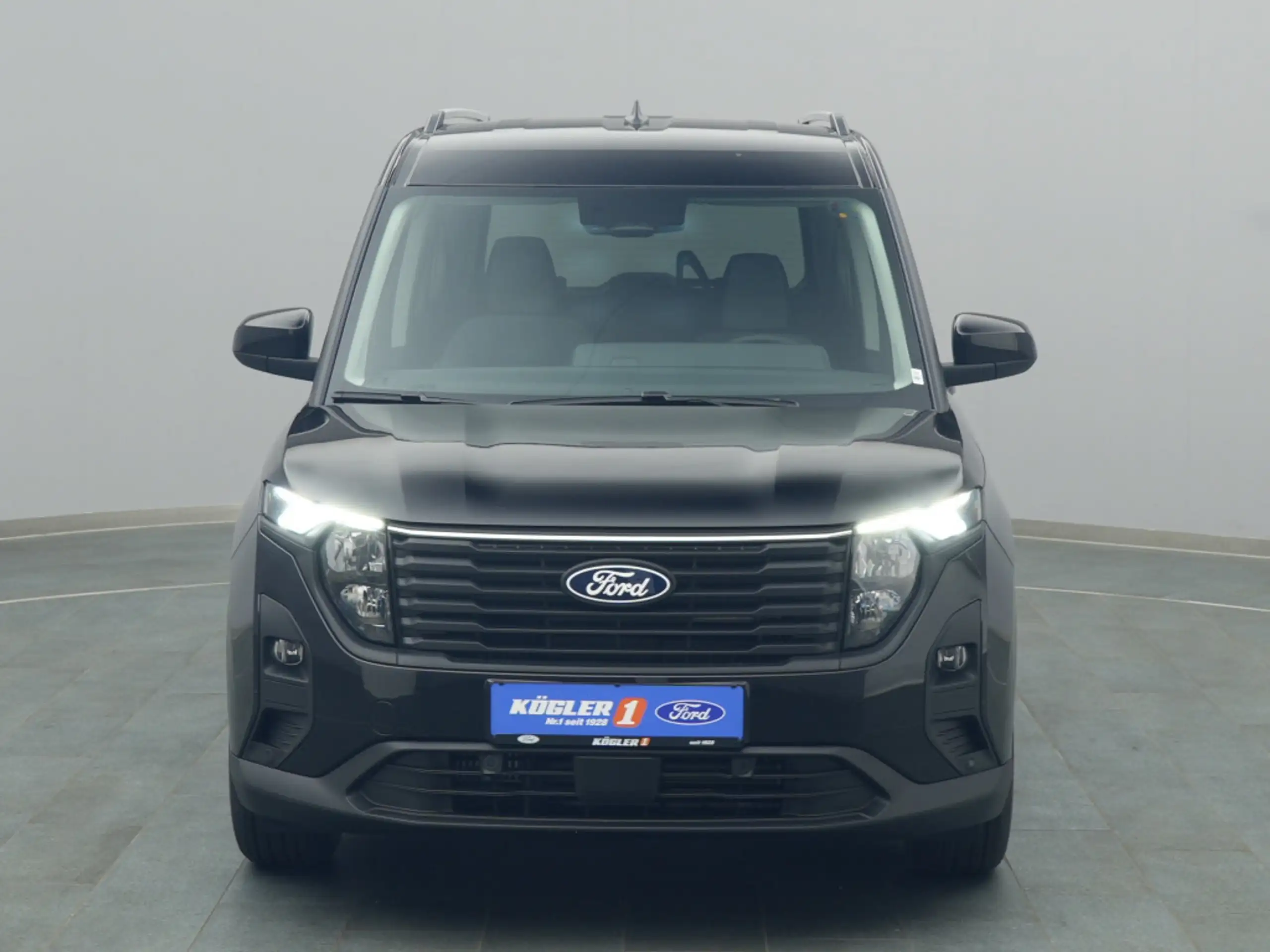 Ford - Tourneo Courier