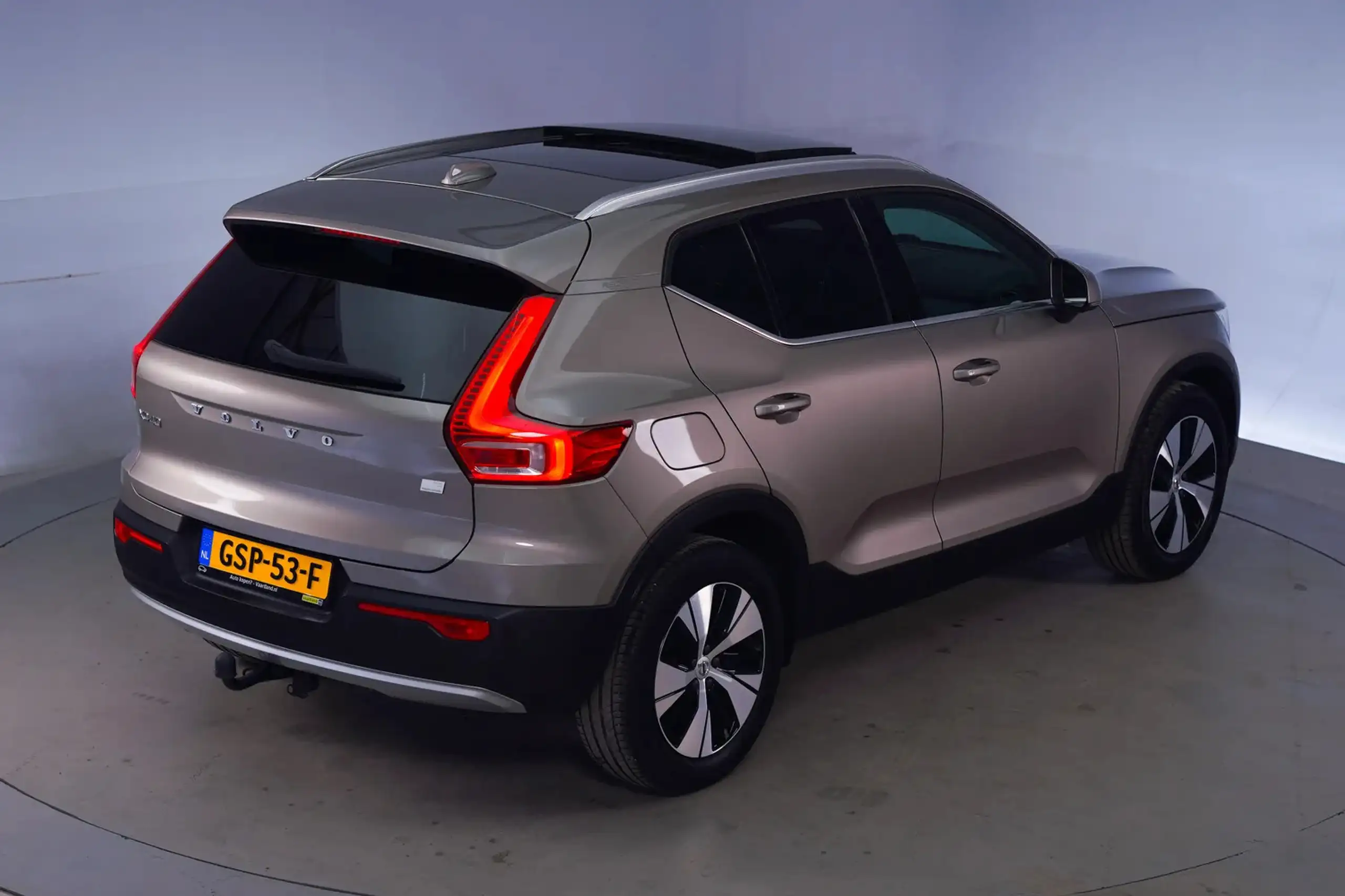 Volvo - XC40