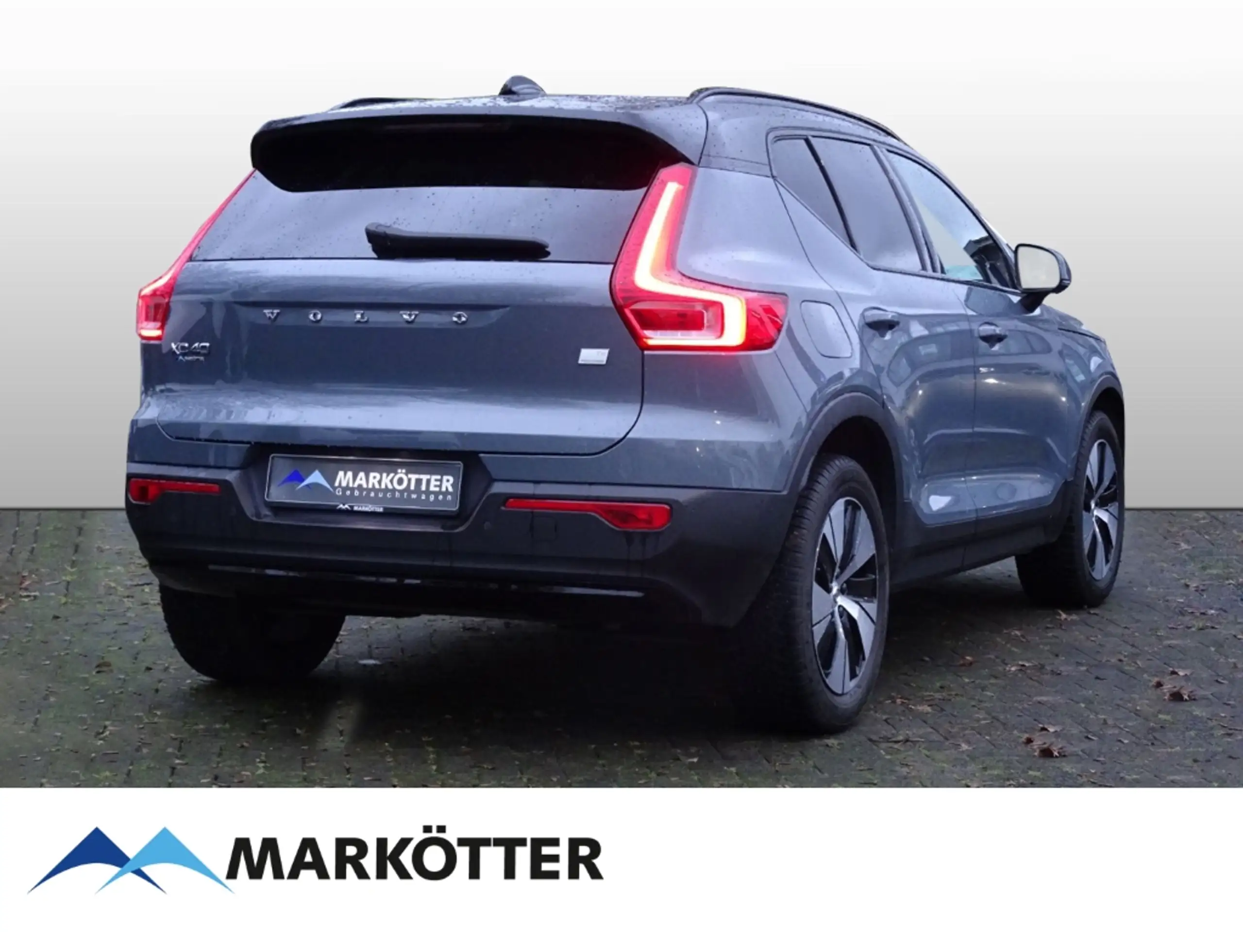 Volvo - XC40