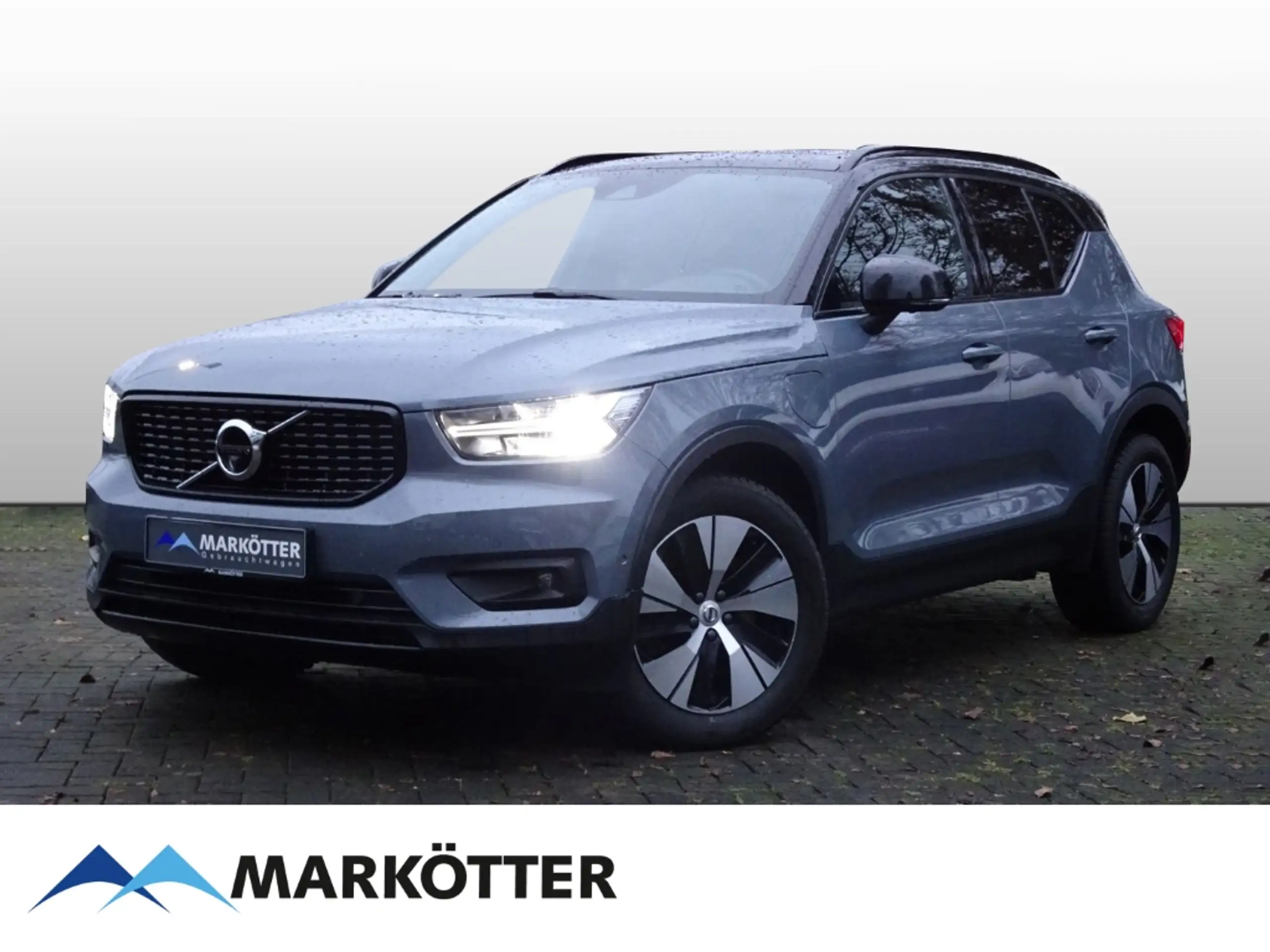 Volvo - XC40