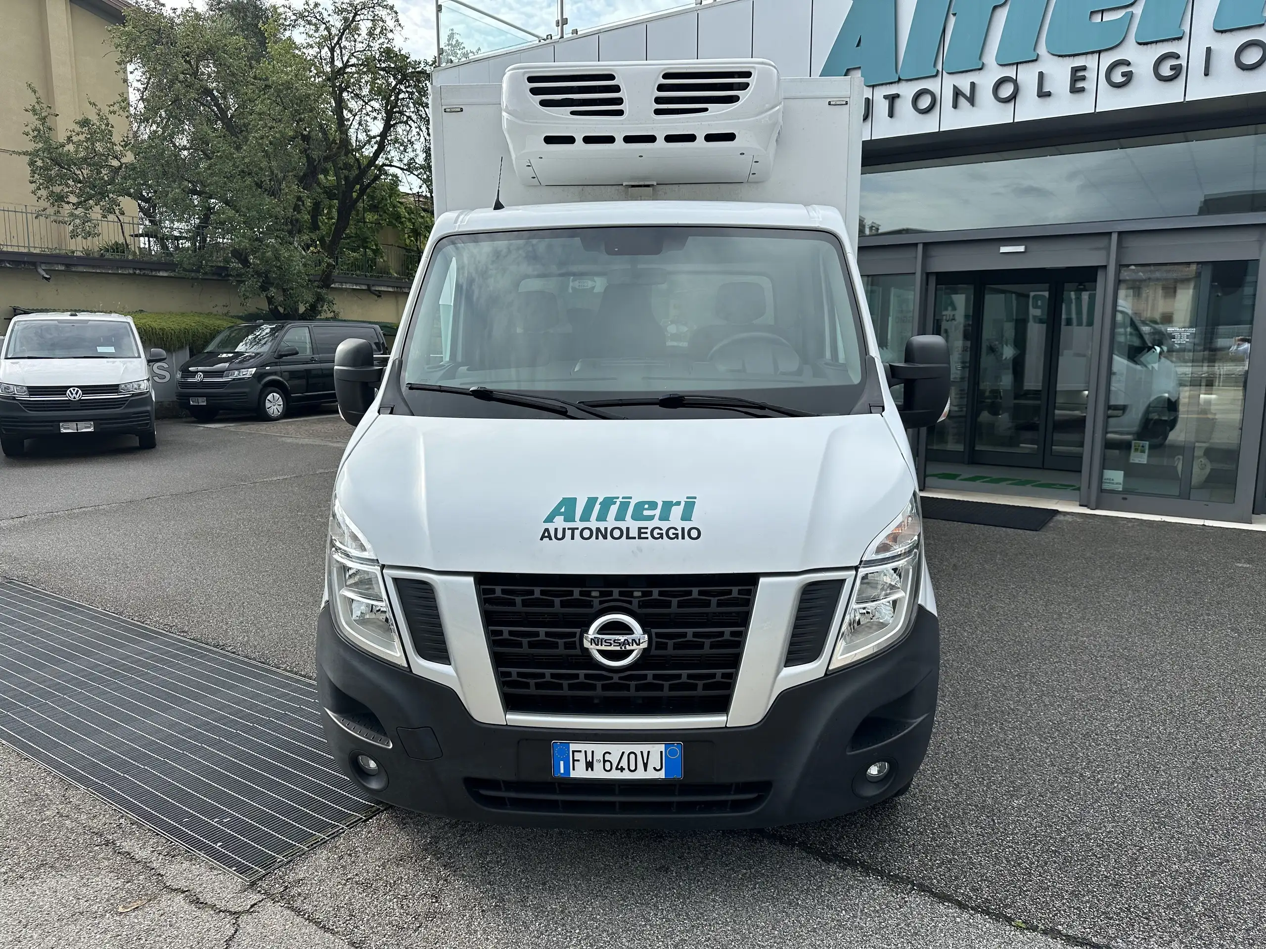 Nissan NV400 2019